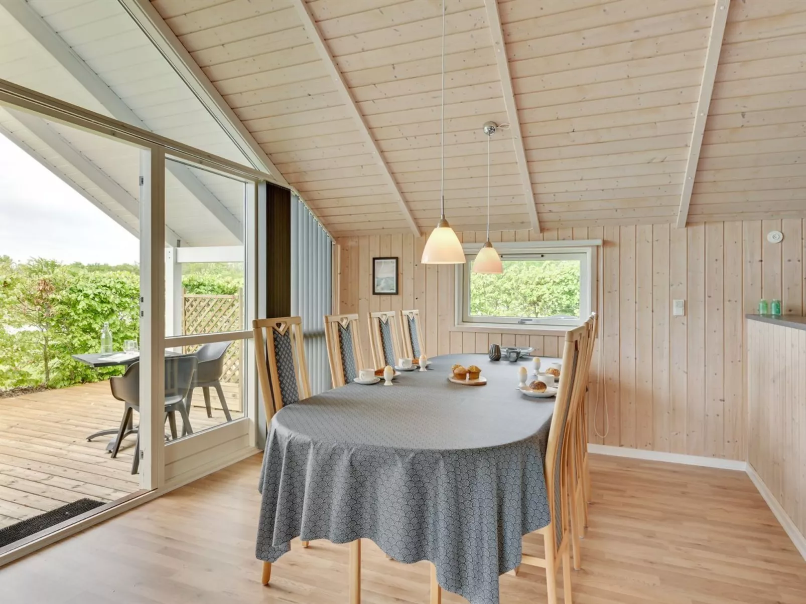 "Binna" - 1.2km to the fjord-Binnen