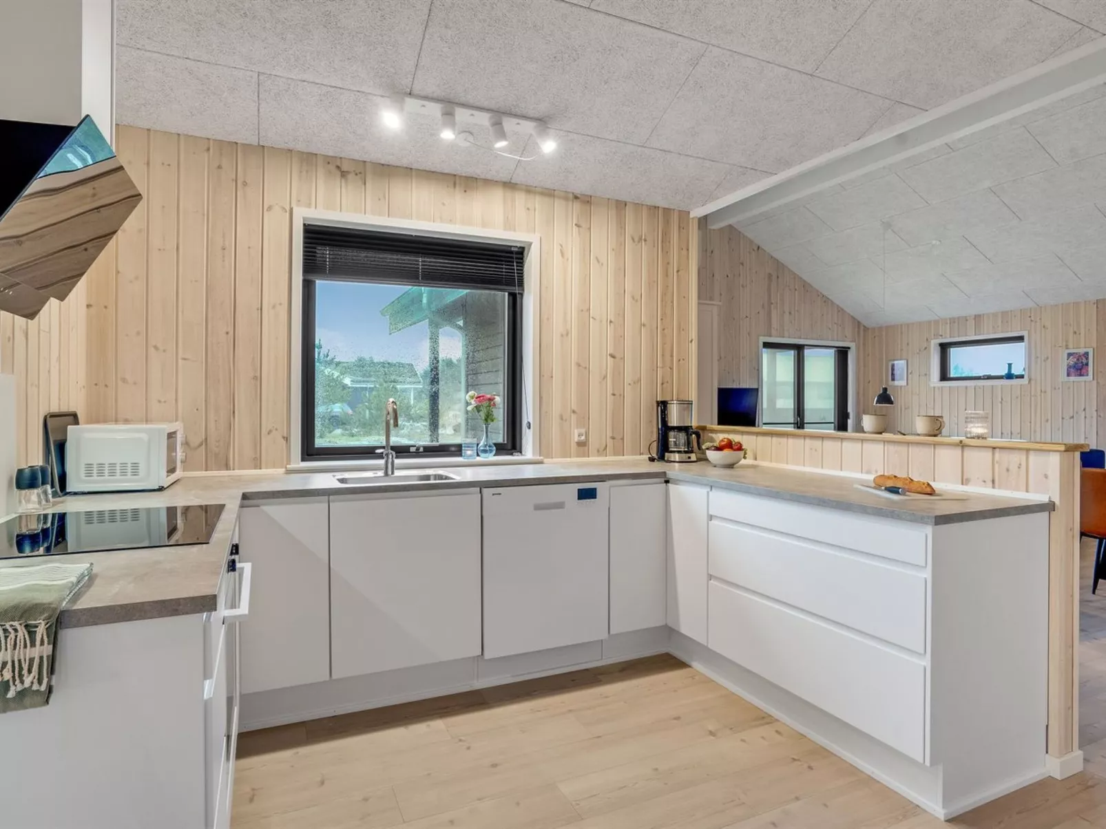 "Carla" - 1.5km from the sea-Binnen