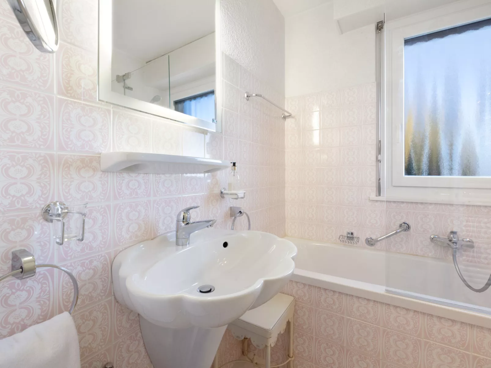 Marigny Dent-Blanche 9-8-Binnen