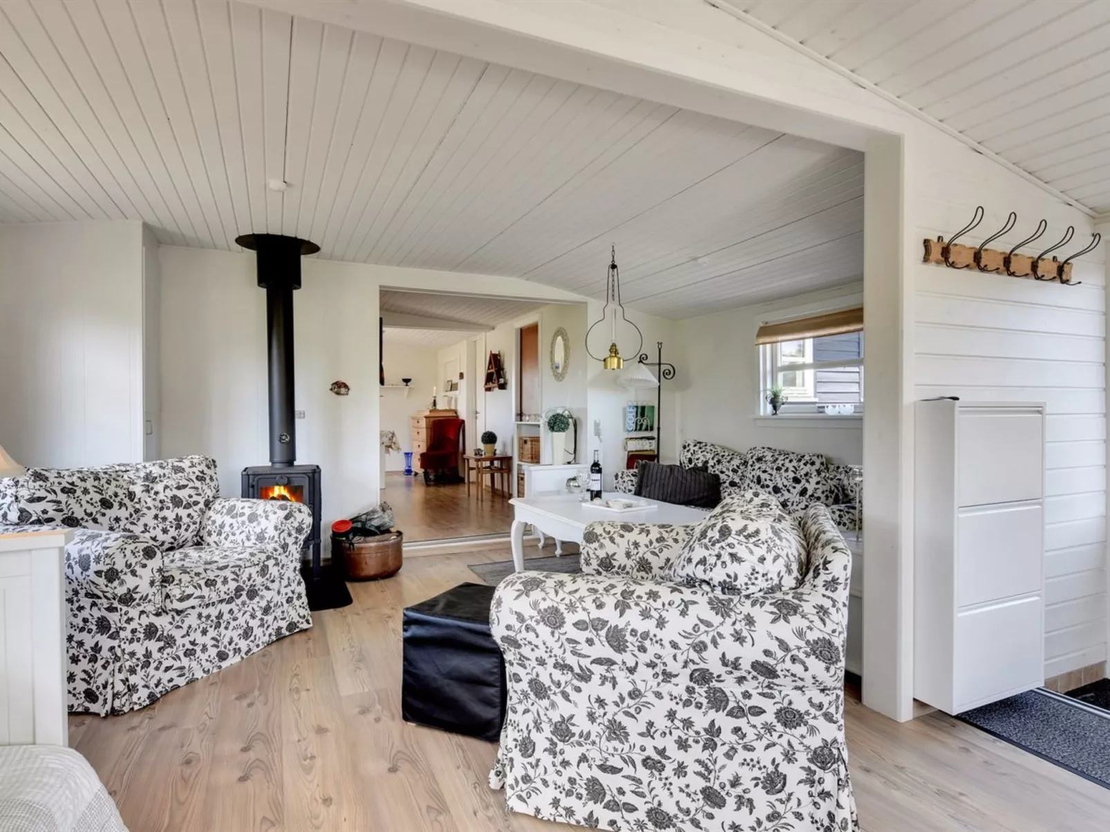 "Anik" - 100m from the sea-Binnen