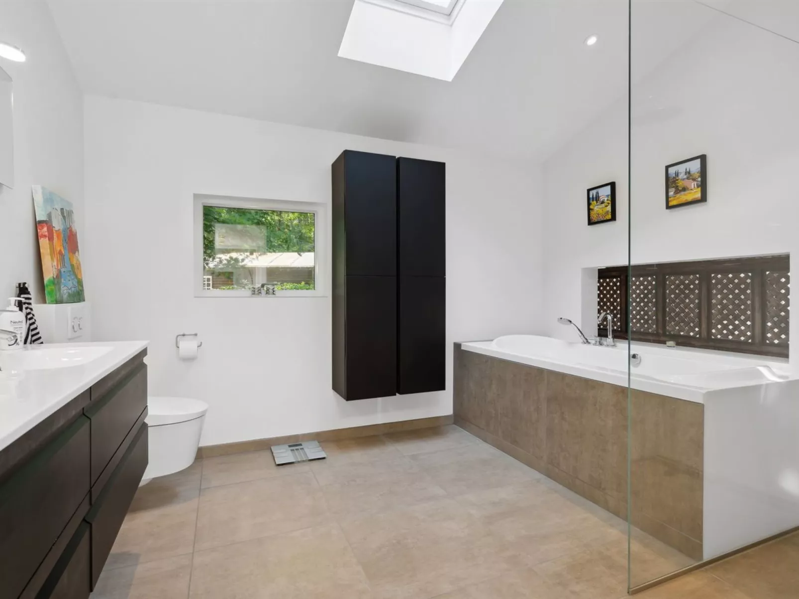 "Kennet" - 30m from the sea-Binnen