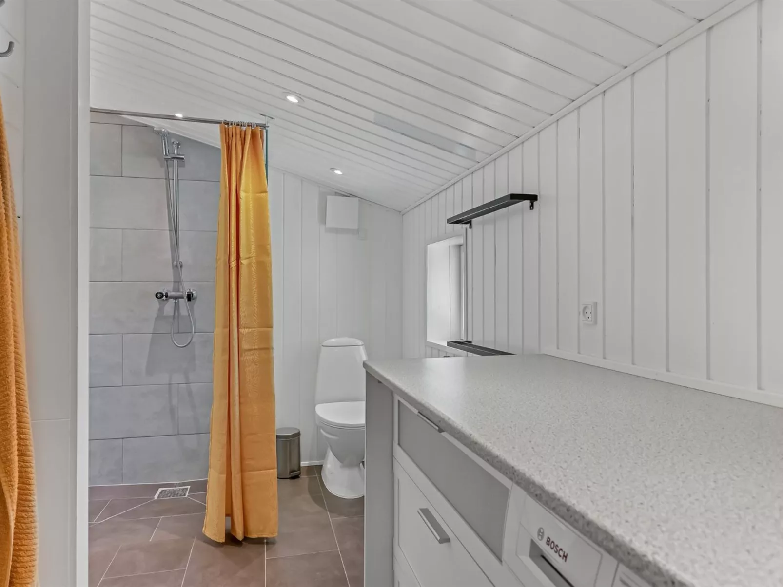 "Thorsten" - 500m from the sea-Binnen