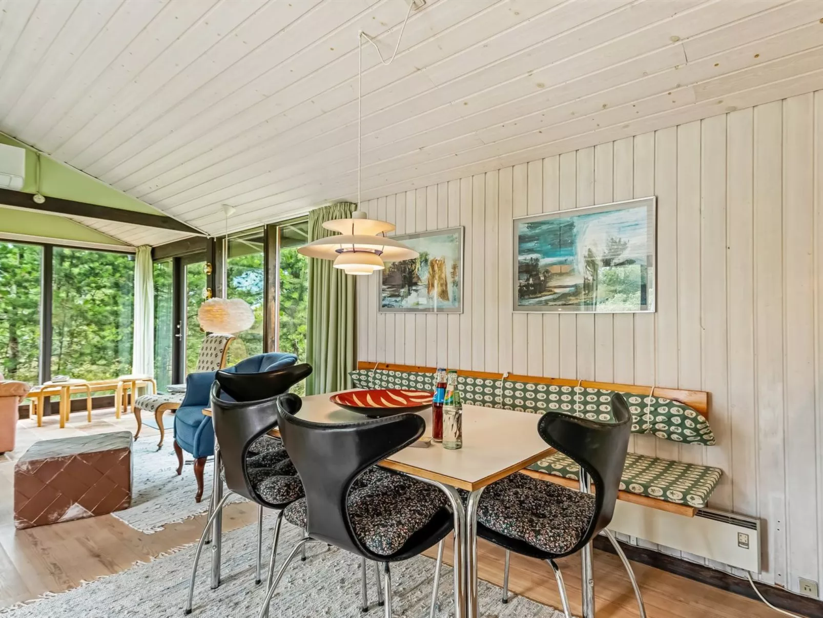 "Vemund" - 300m from the sea-Binnen