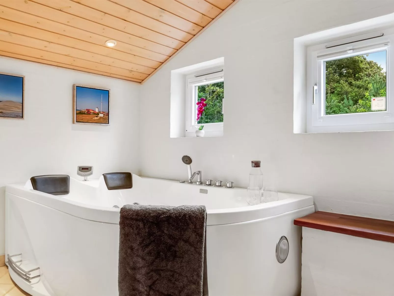 "Valda" - 1.5km from the sea-Binnen