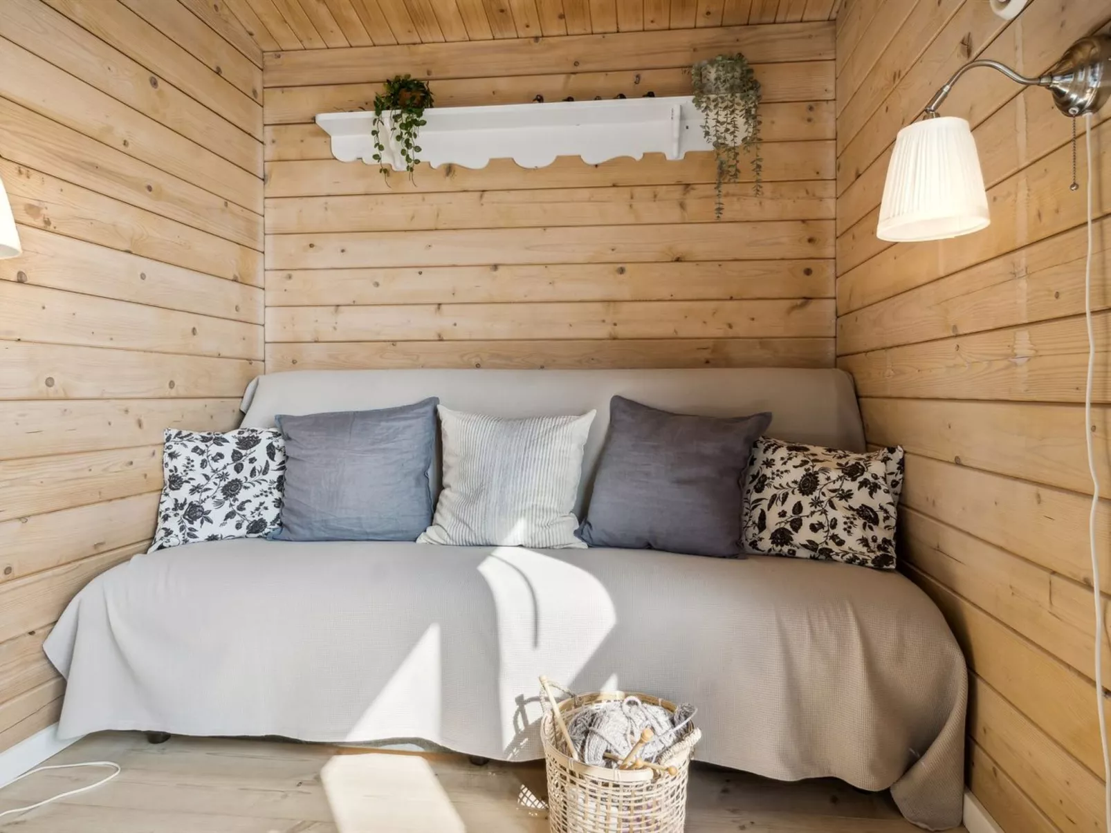 "Gyrth" - 20m to the fjord-Binnen