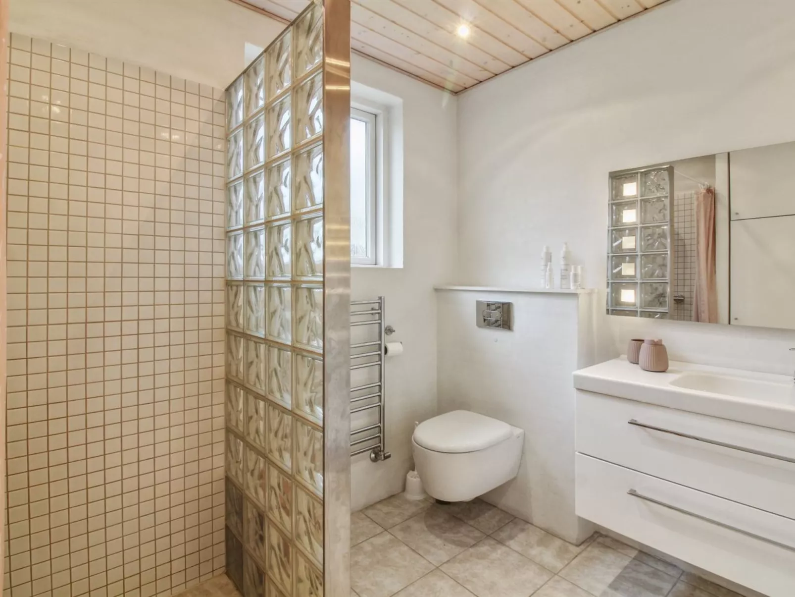 "Erle" - 1.5km from the sea-Binnen