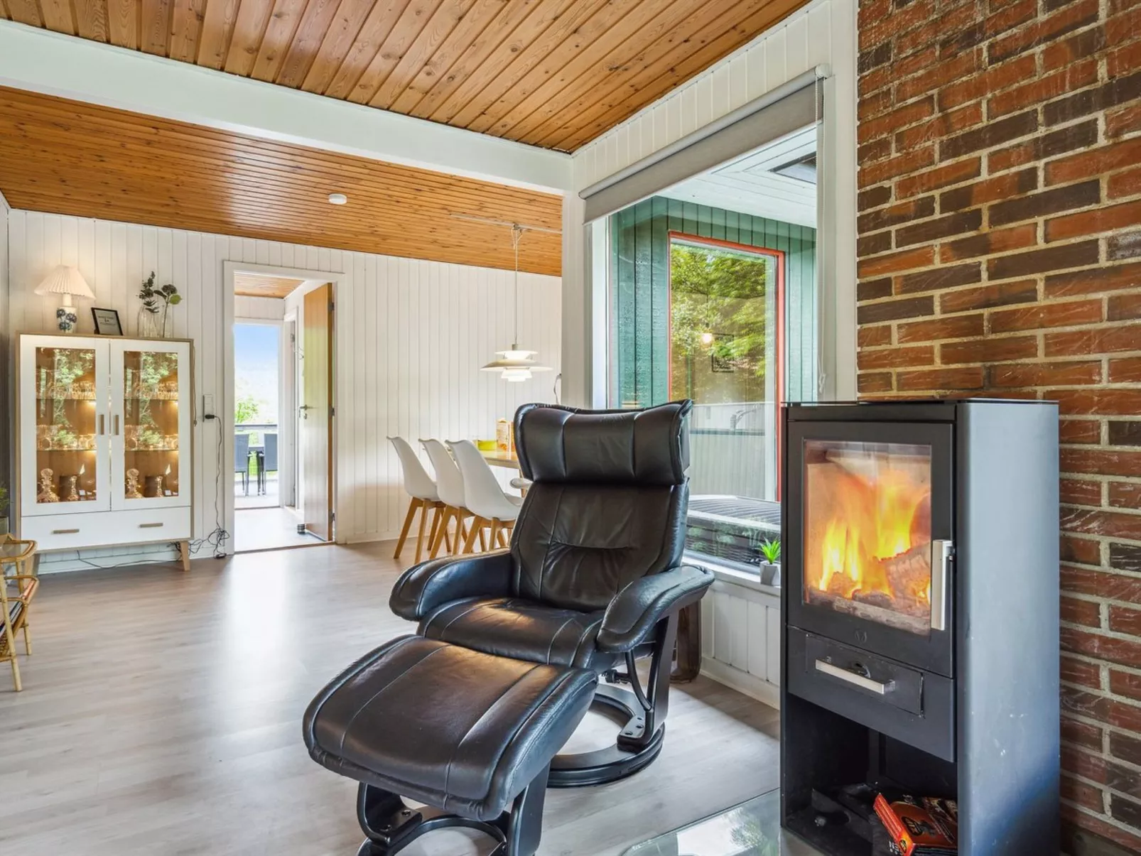 "Nyalle" - 30km from the sea-Binnen