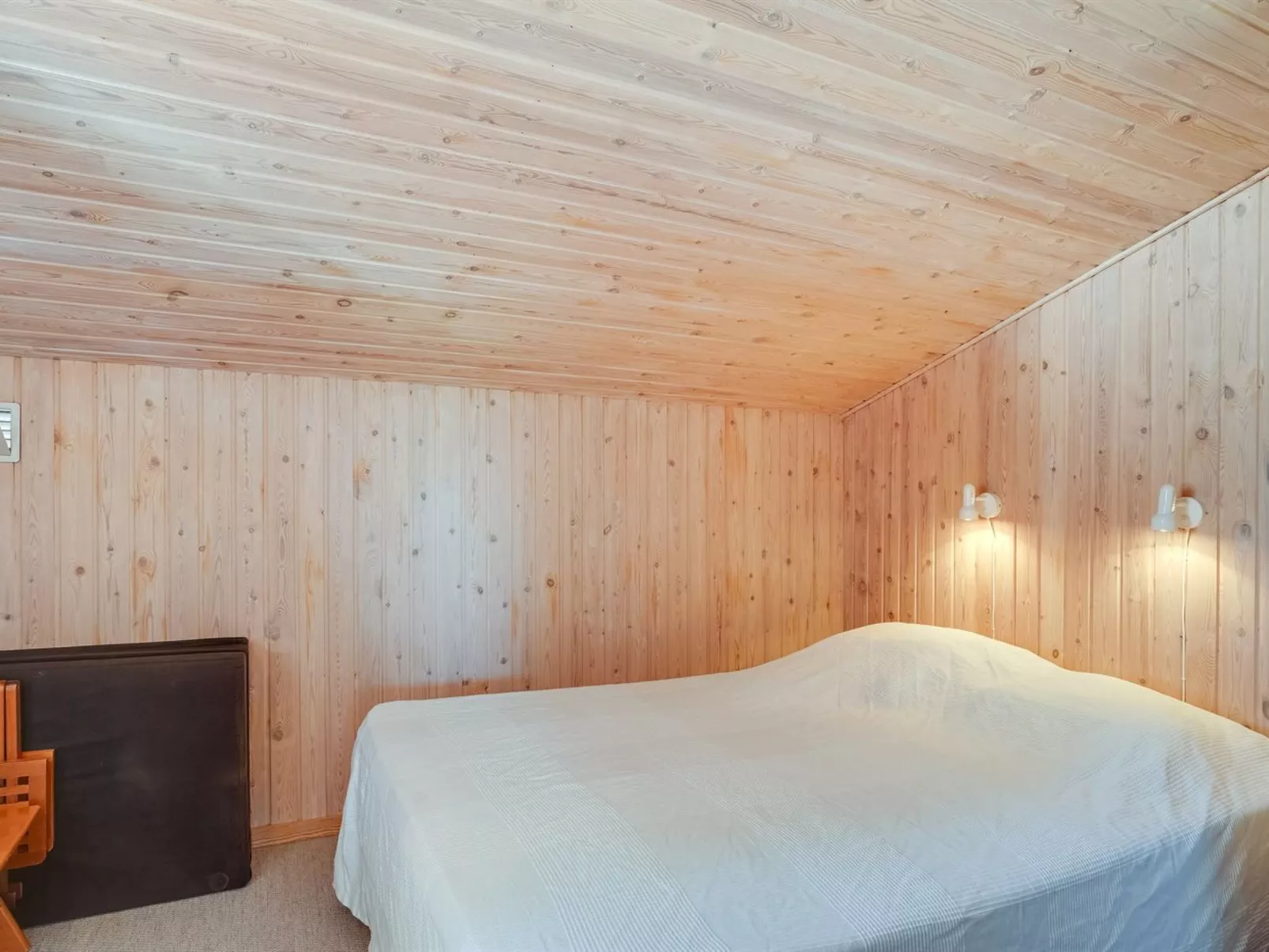 "Kirsten" - 800m from the sea-Binnen