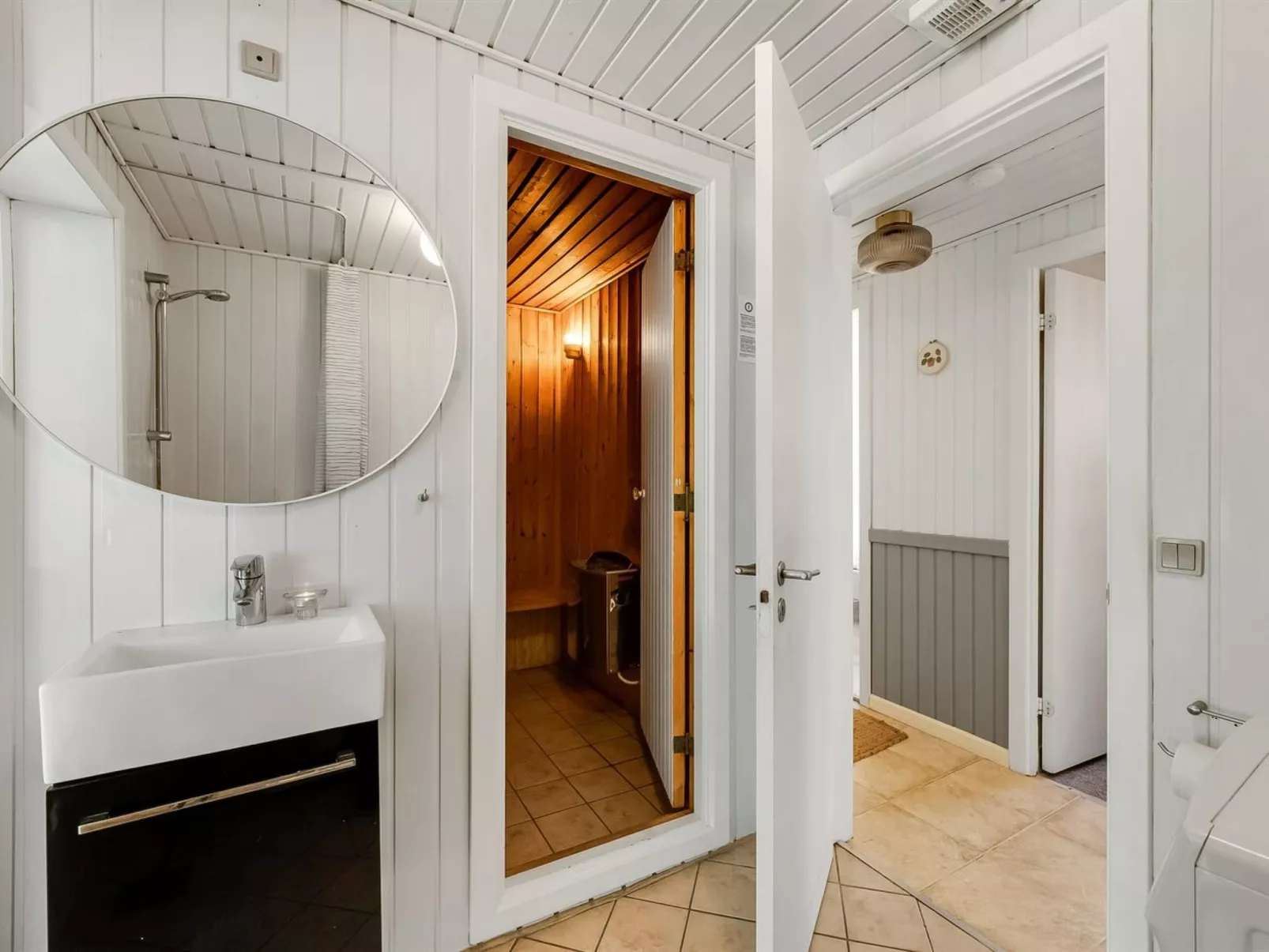 "Jerrit" - 1.4km from the sea-Binnen