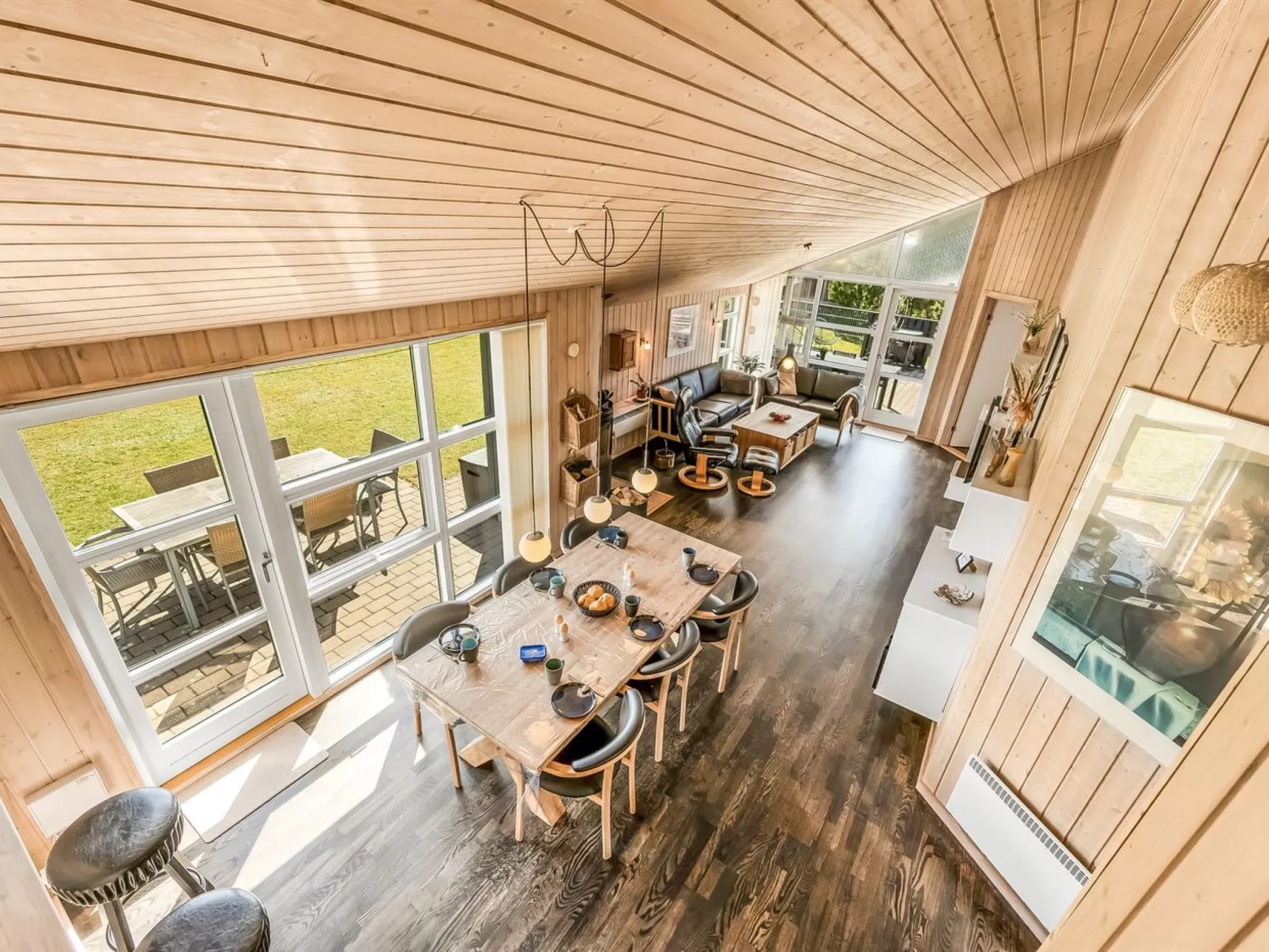 "Rekke" - 300m to the fjord-Binnen