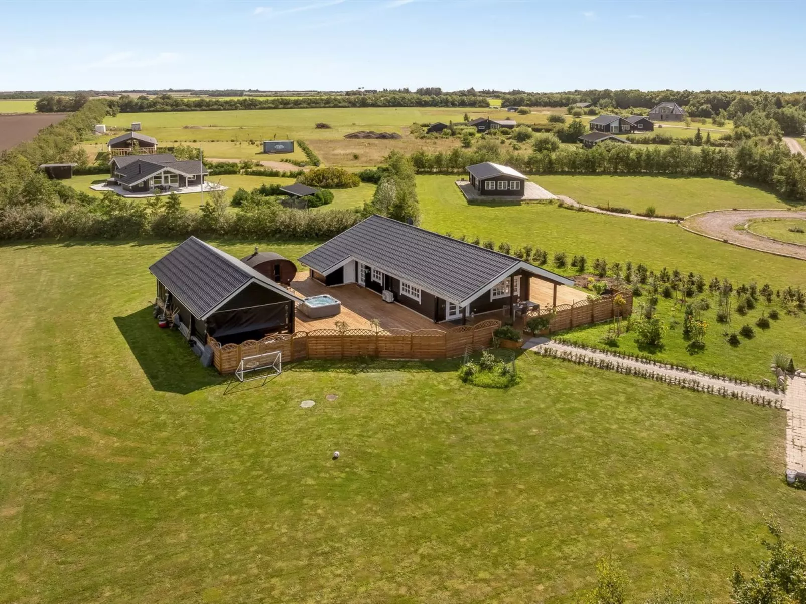 "Gizella" - 500m to the fjord-Buiten