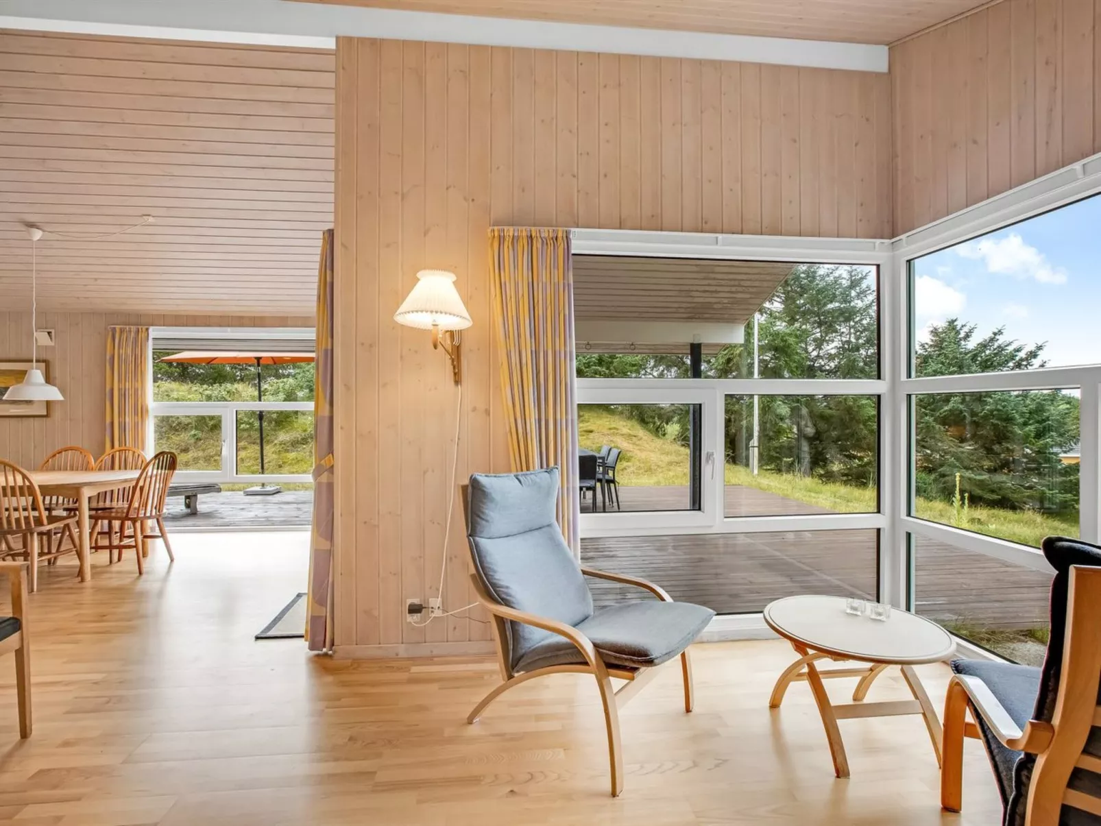 "Tineke" - 800m from the sea-Binnen