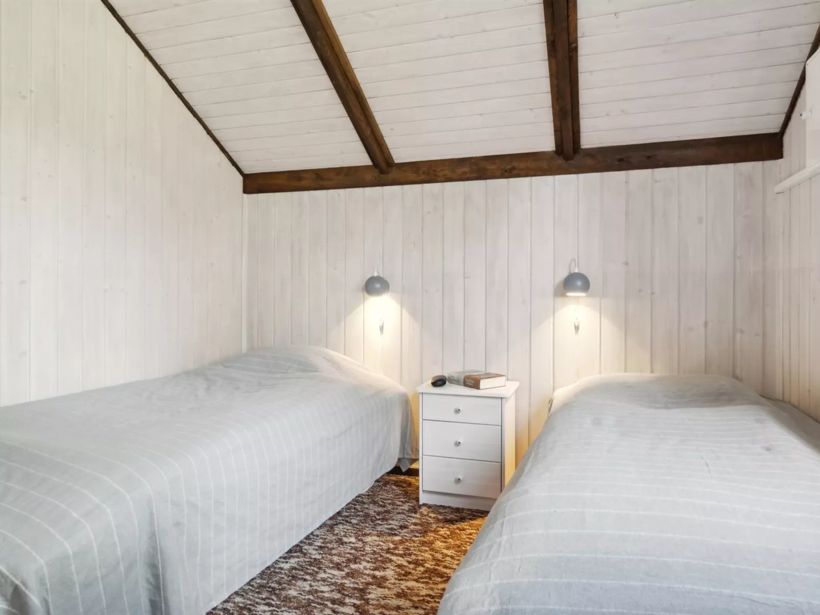 "Irlin" - 600m from the sea-Binnen