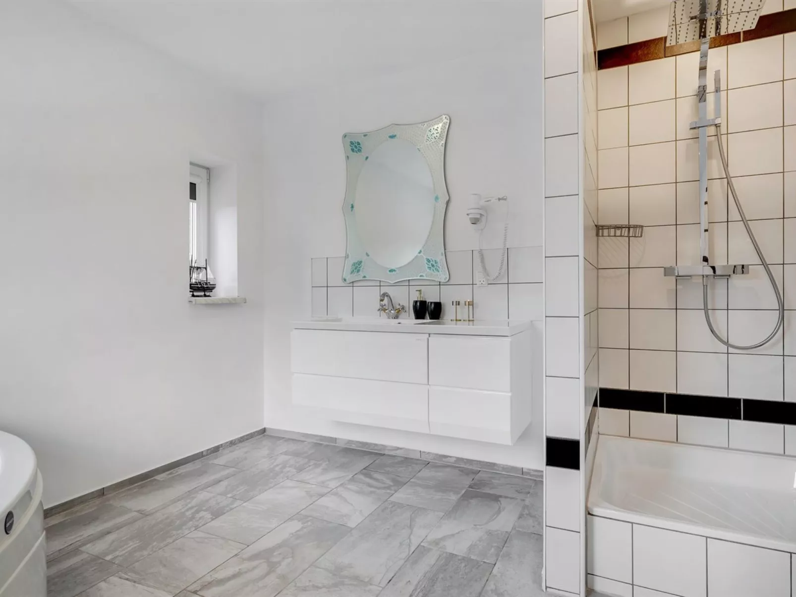 "Aliza" - 14km from the sea-Binnen