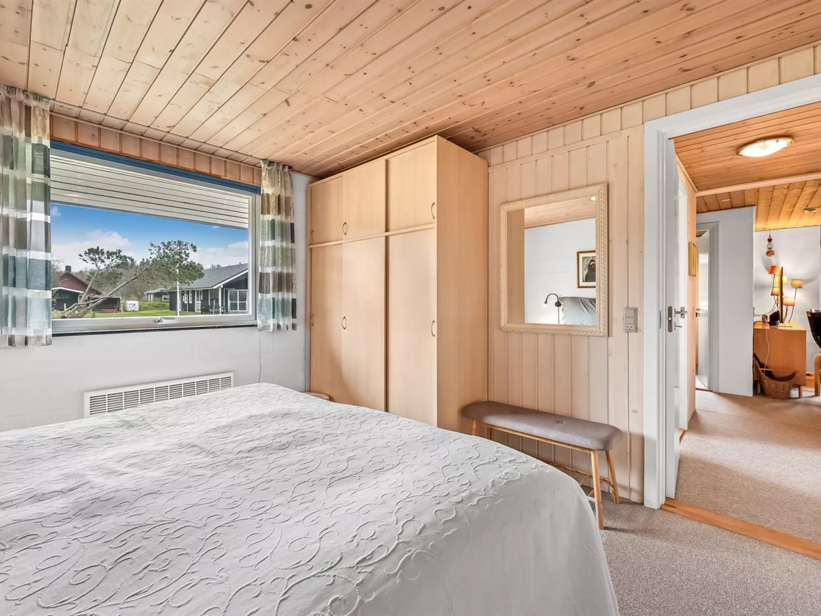 "Moreen" - 200m to the fjord-Binnen