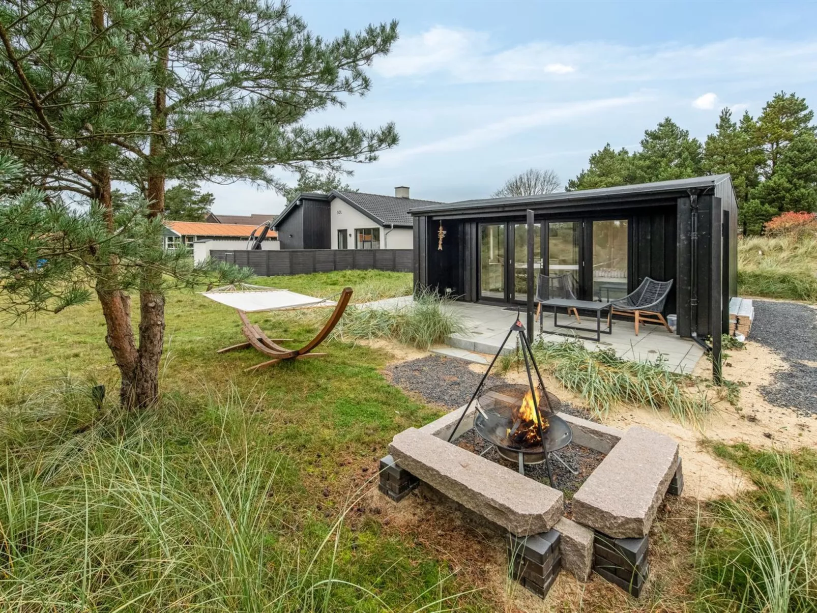 "Nona" - 1.1km from the sea-Binnen