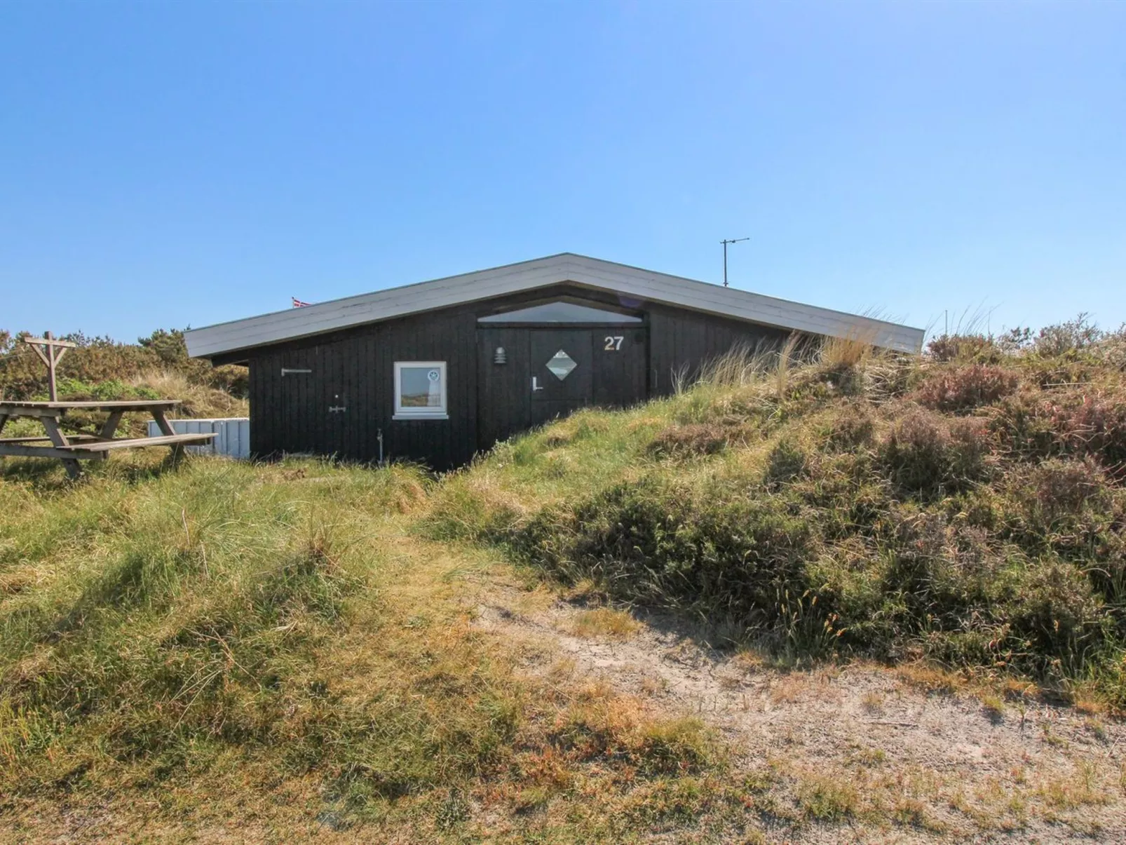 "Scarlett" - 300m from the sea-Buiten