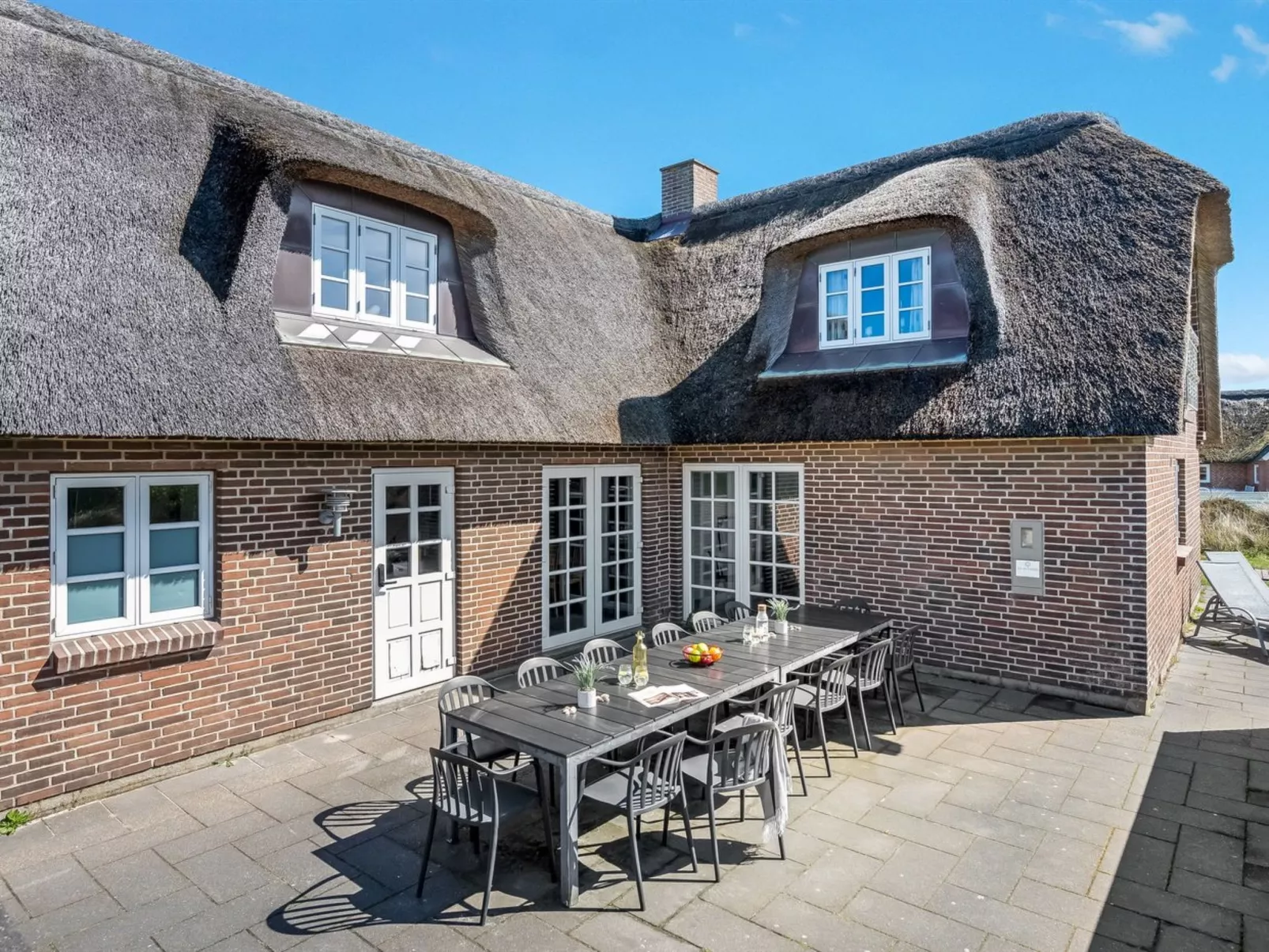 "Adia" - 300m from the sea-Buiten