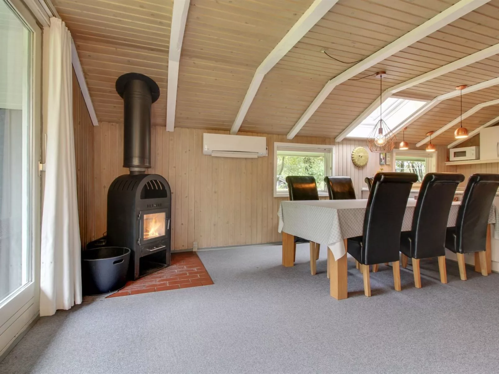 "Annaline" - 10km from the sea-Binnen