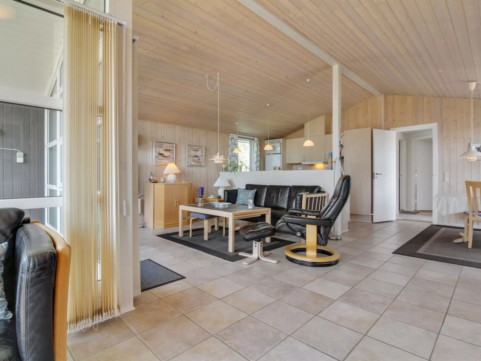 "Nadia" - 1.7km from the sea-Binnen