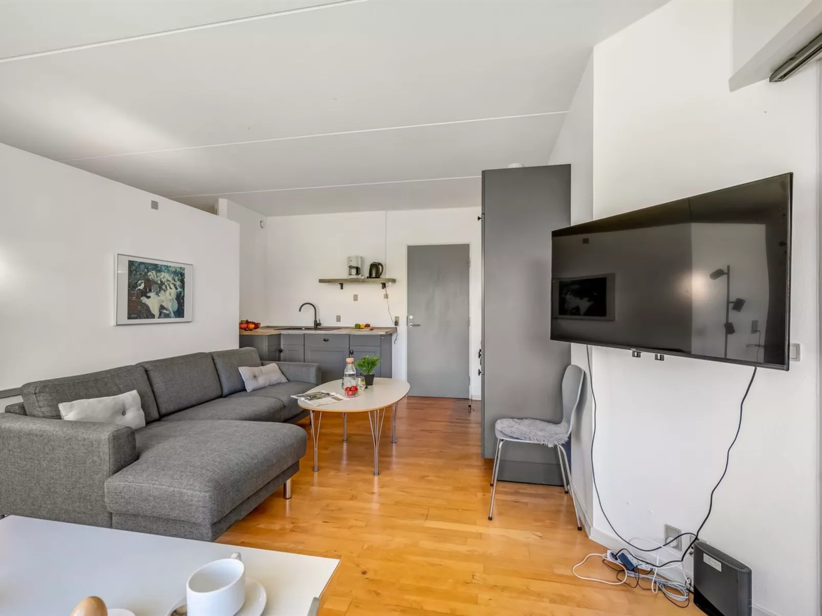 "Akai" - 100m from the sea - Binnen