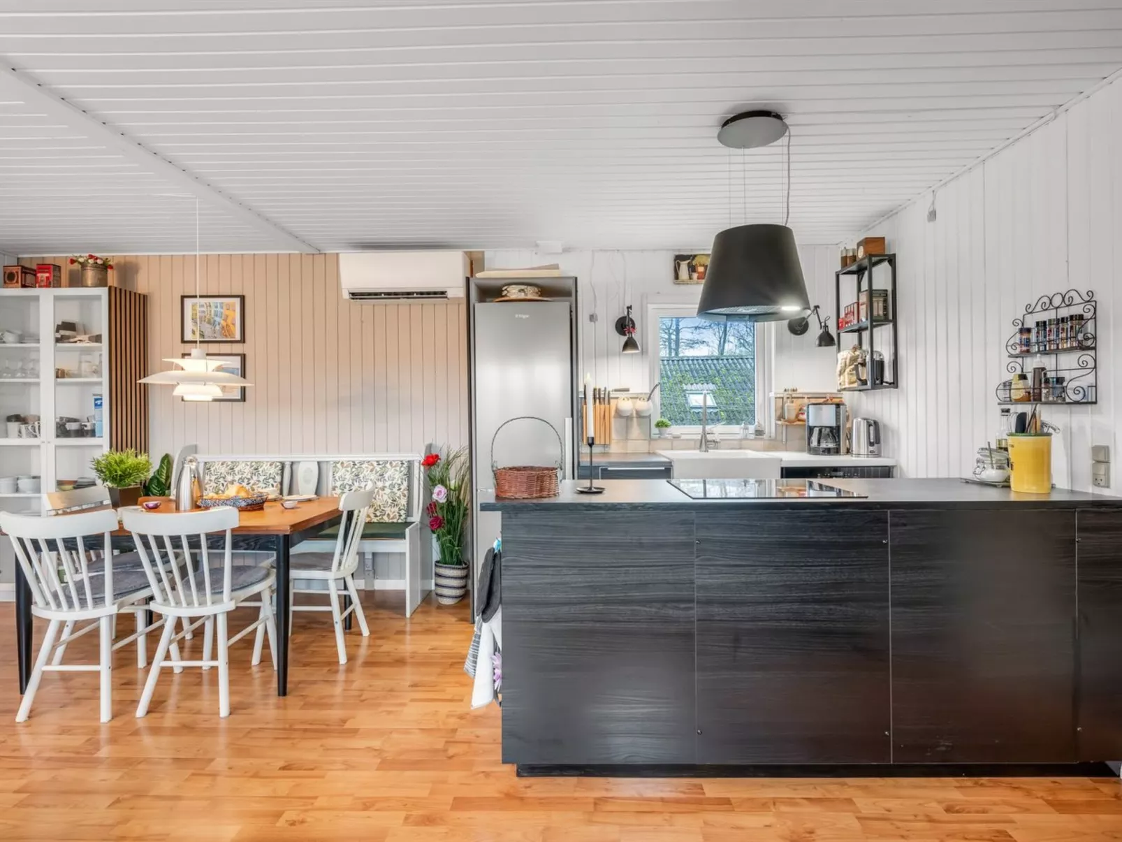 "Fridtjof" - 550m to the fjord-Binnen