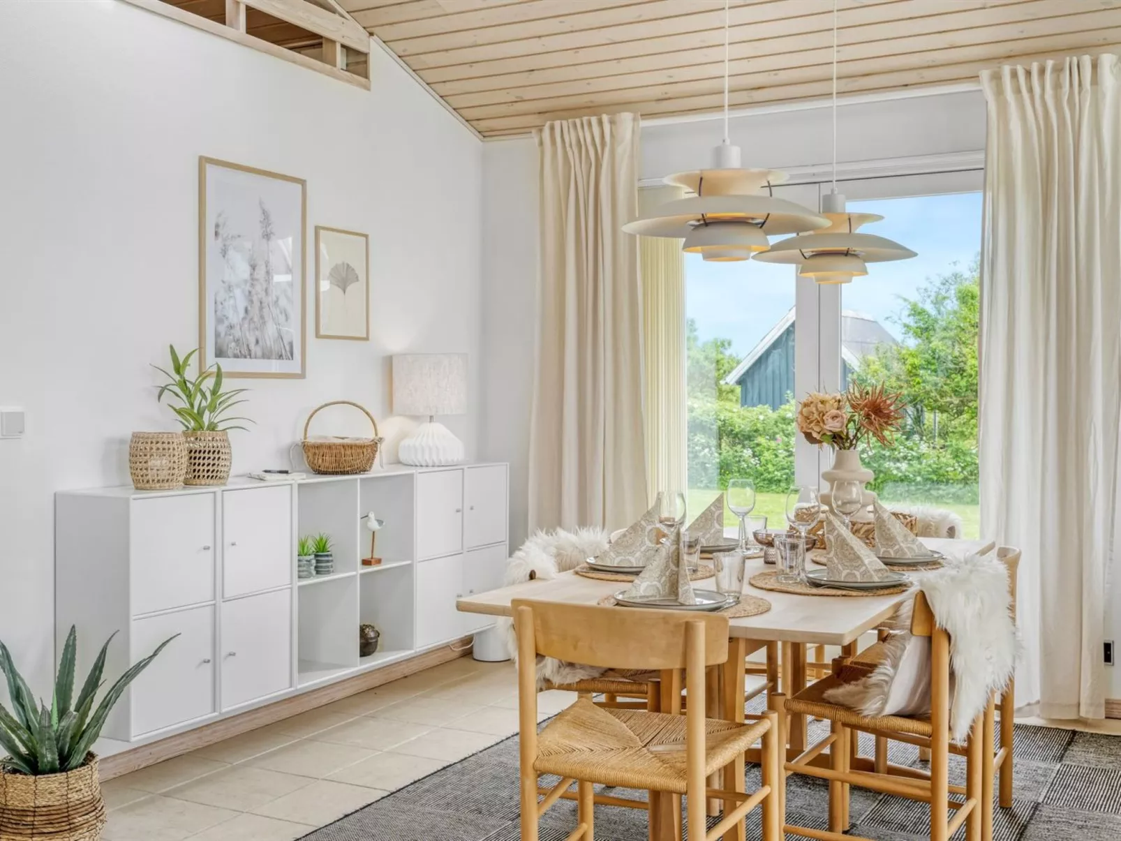 "Gedda" -  from the sea-Binnen