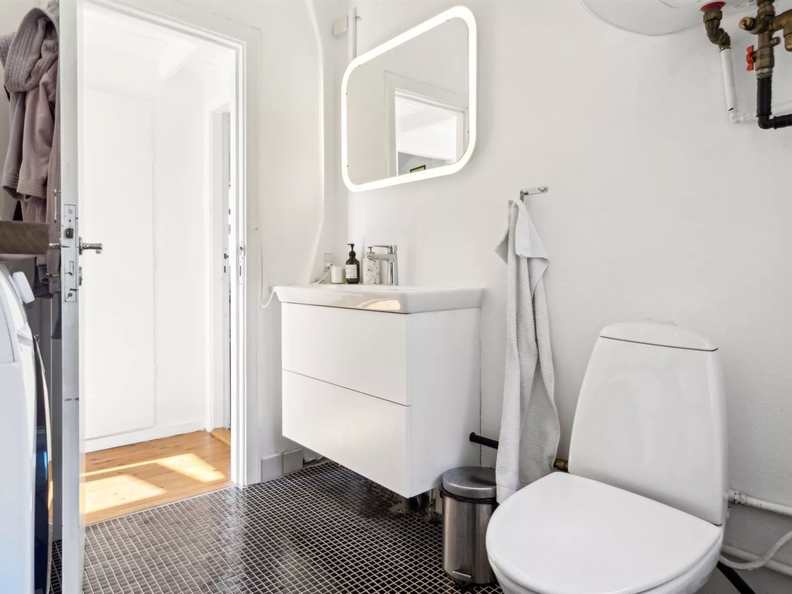 "Usbjorn" - 500m from the sea-Binnen