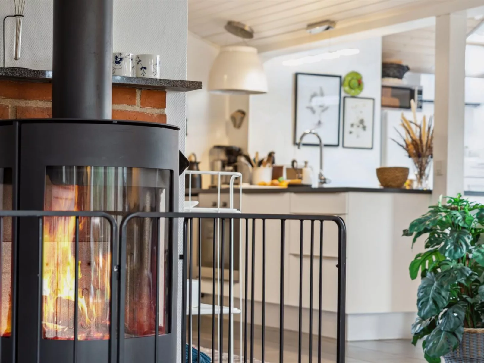 "Hermand" - 3.5km from the sea-Binnen