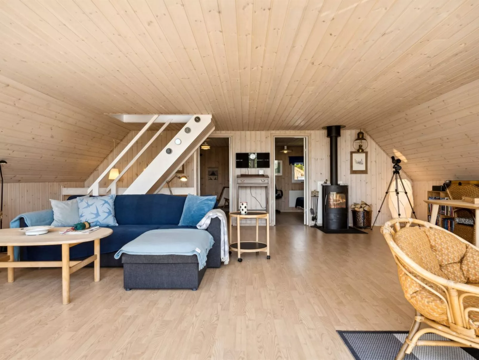 "Eikka" - 100m from the sea-Binnen