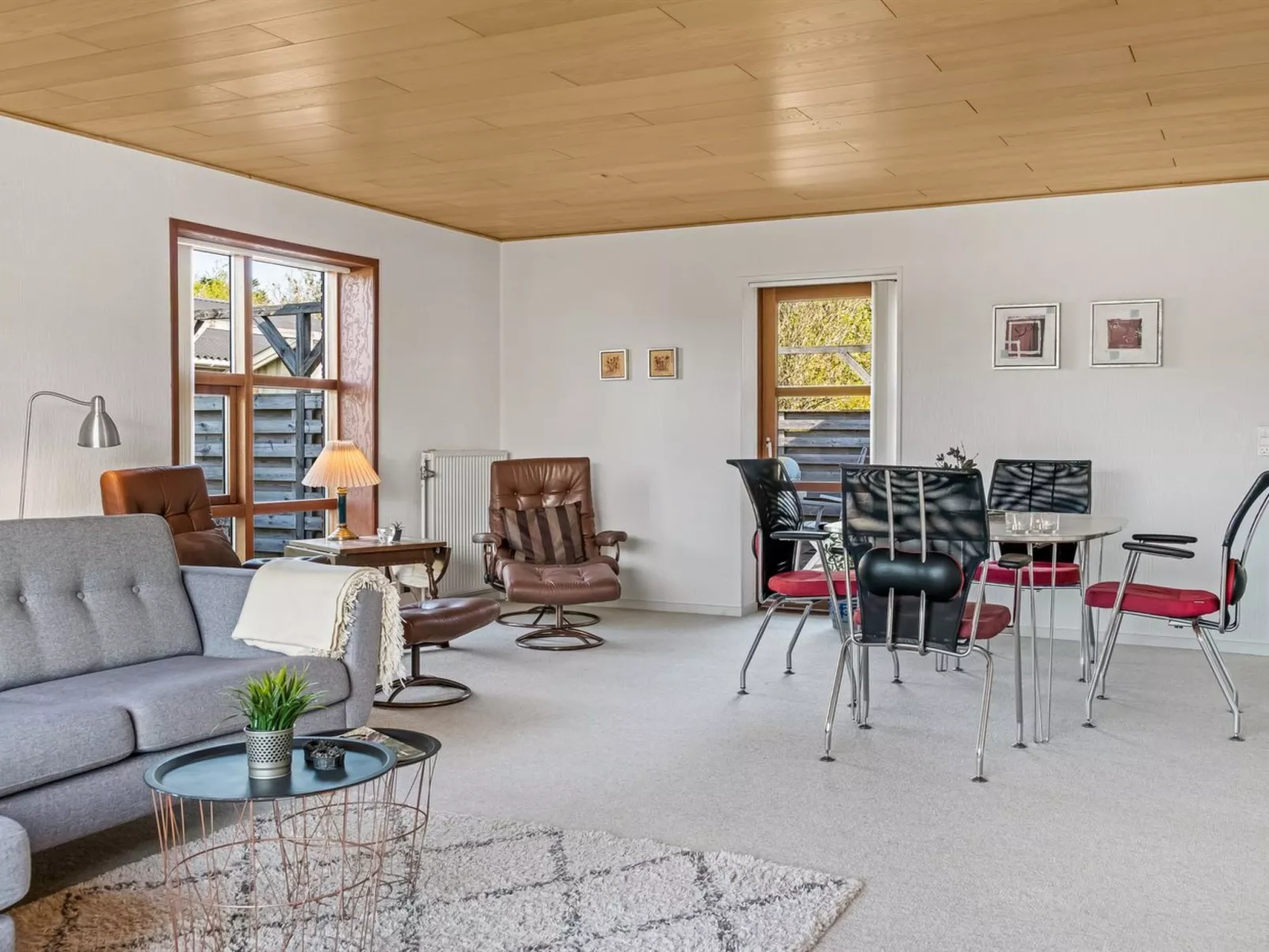 "Satu" - 2km from the sea-Binnen