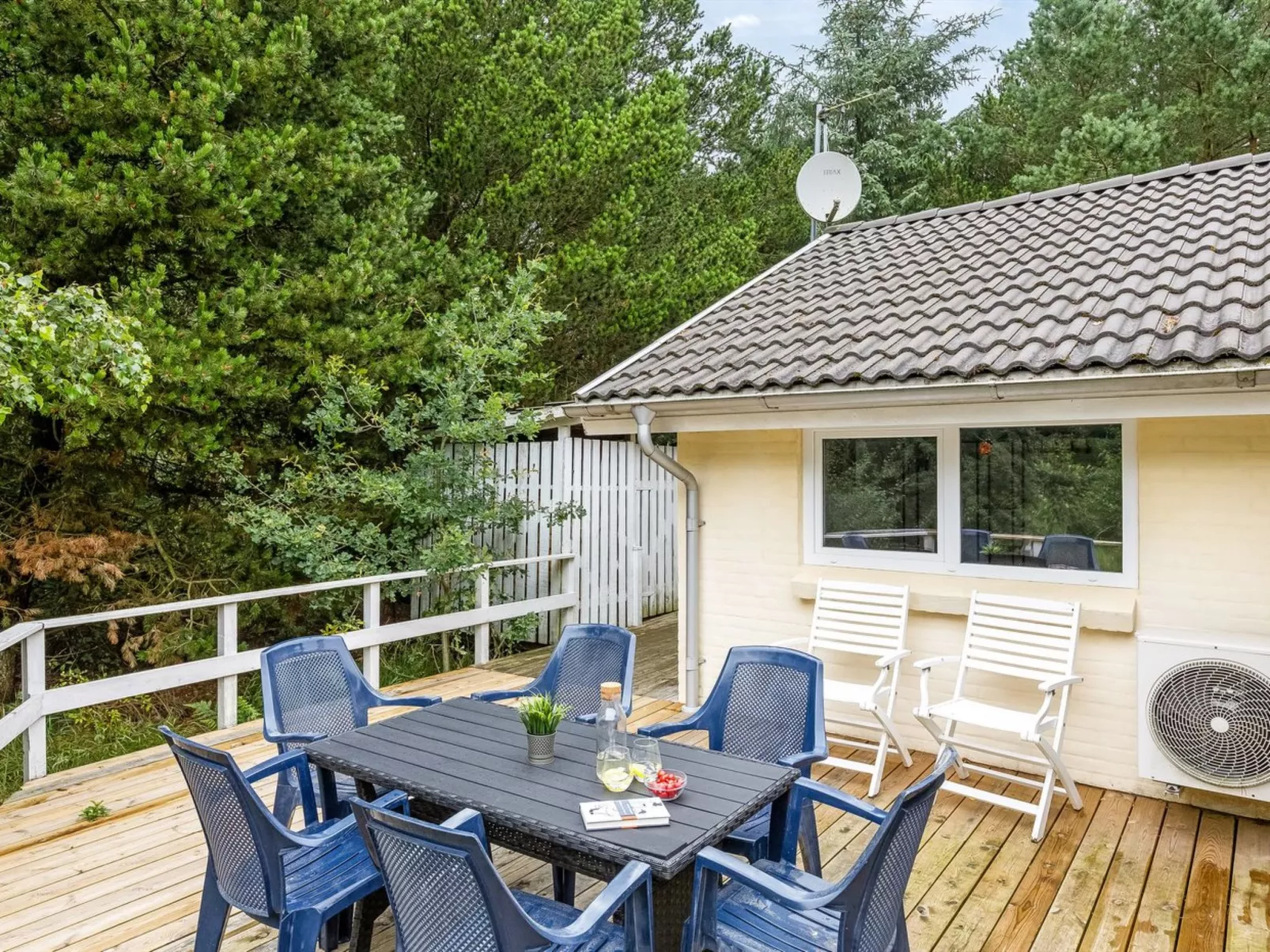 "Samine" - 2km from the sea-Buiten