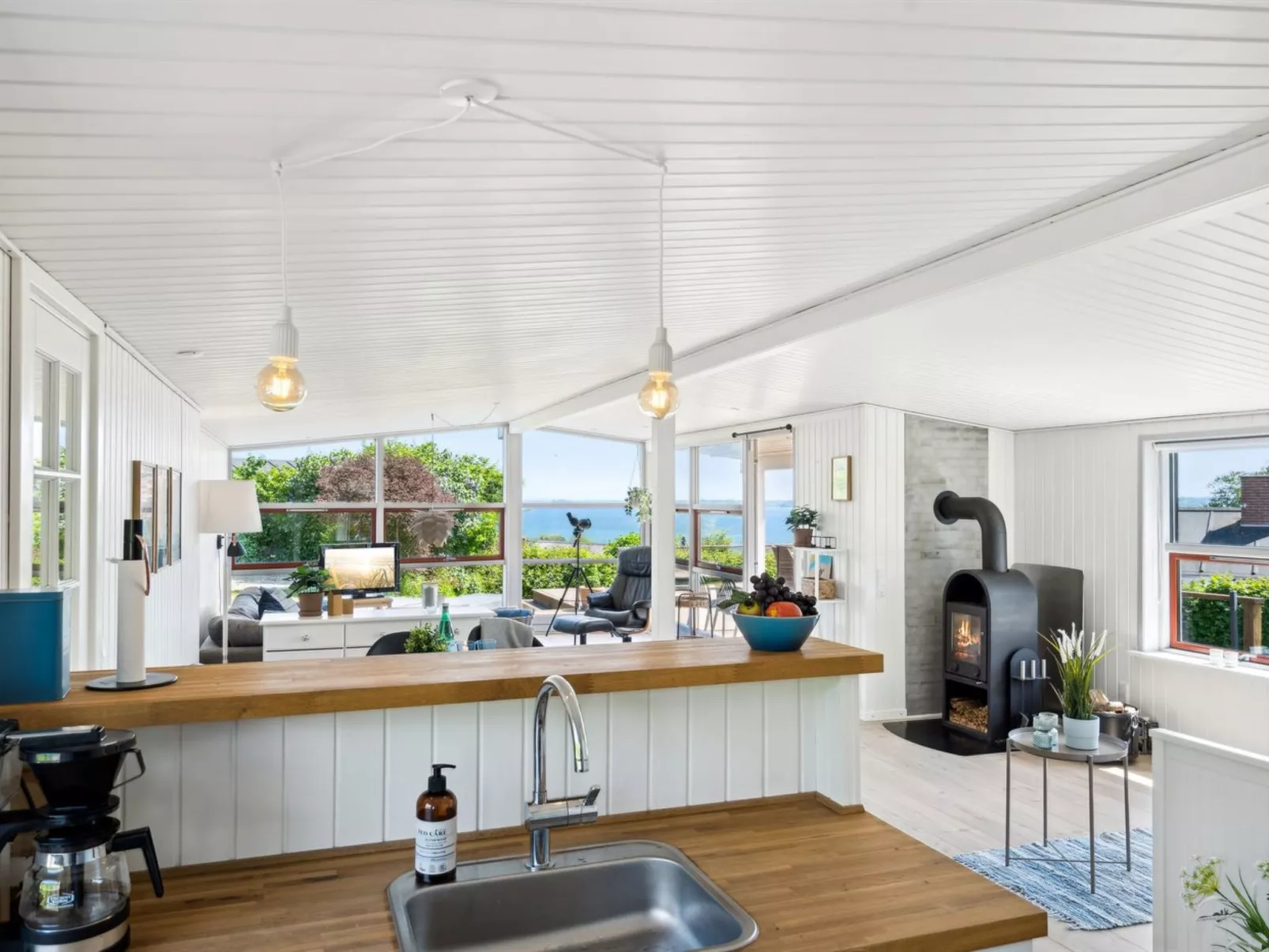 "Fokke" - 450m from the sea-Binnen