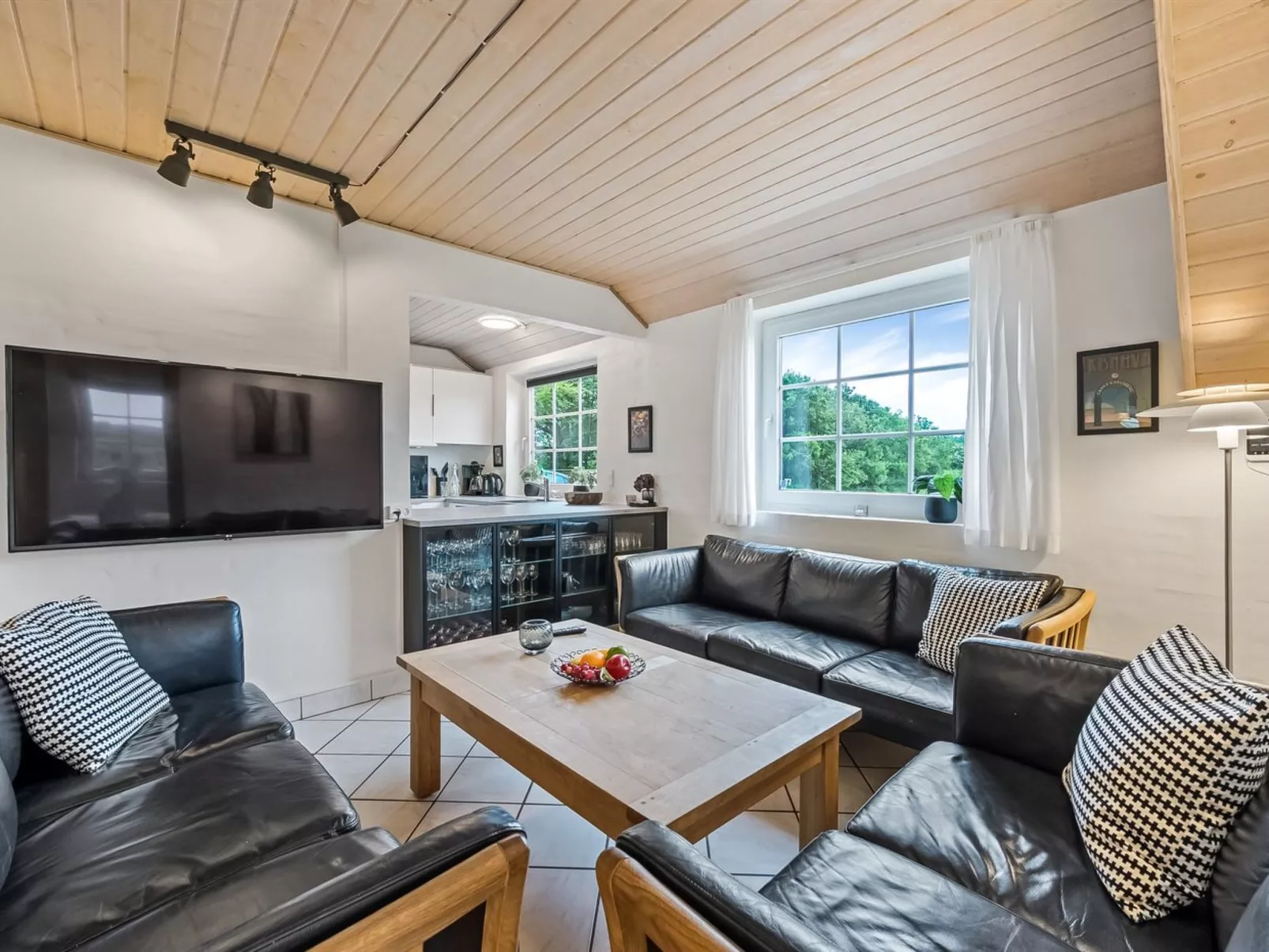 "Botmar" - 1.5km from the sea-Binnen