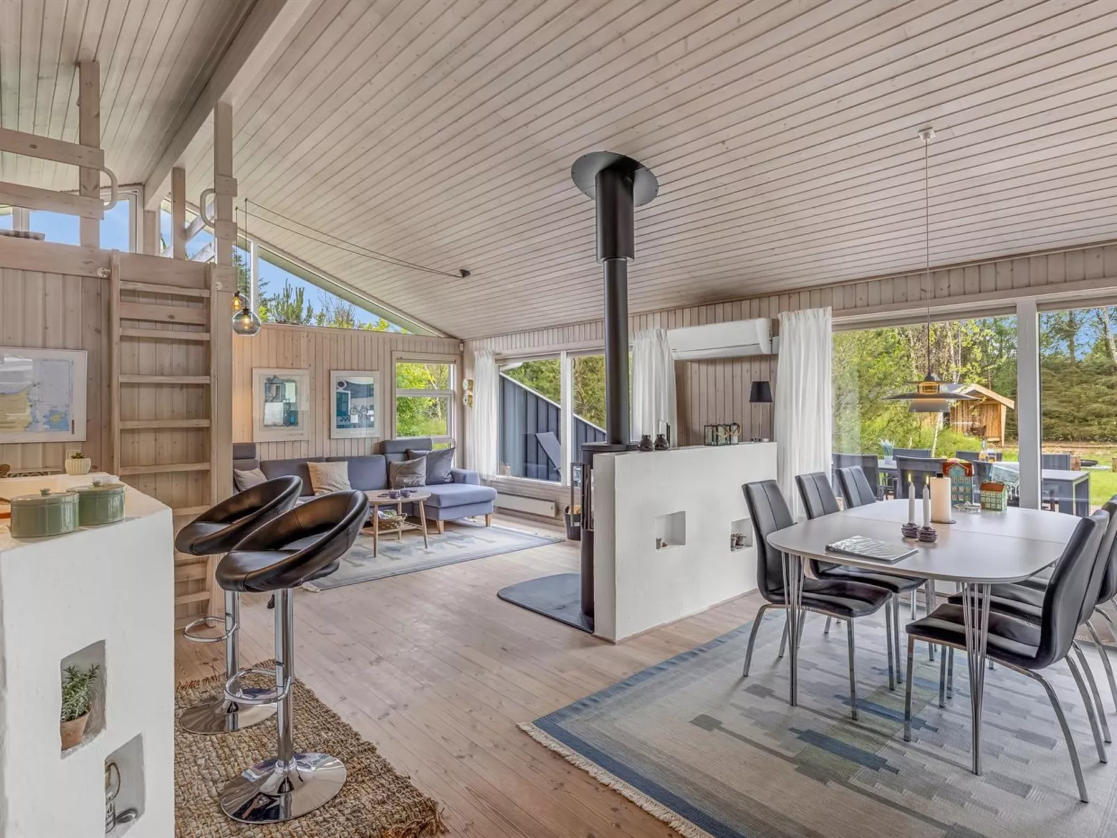 "Anouk" - 2km from the sea-Binnen