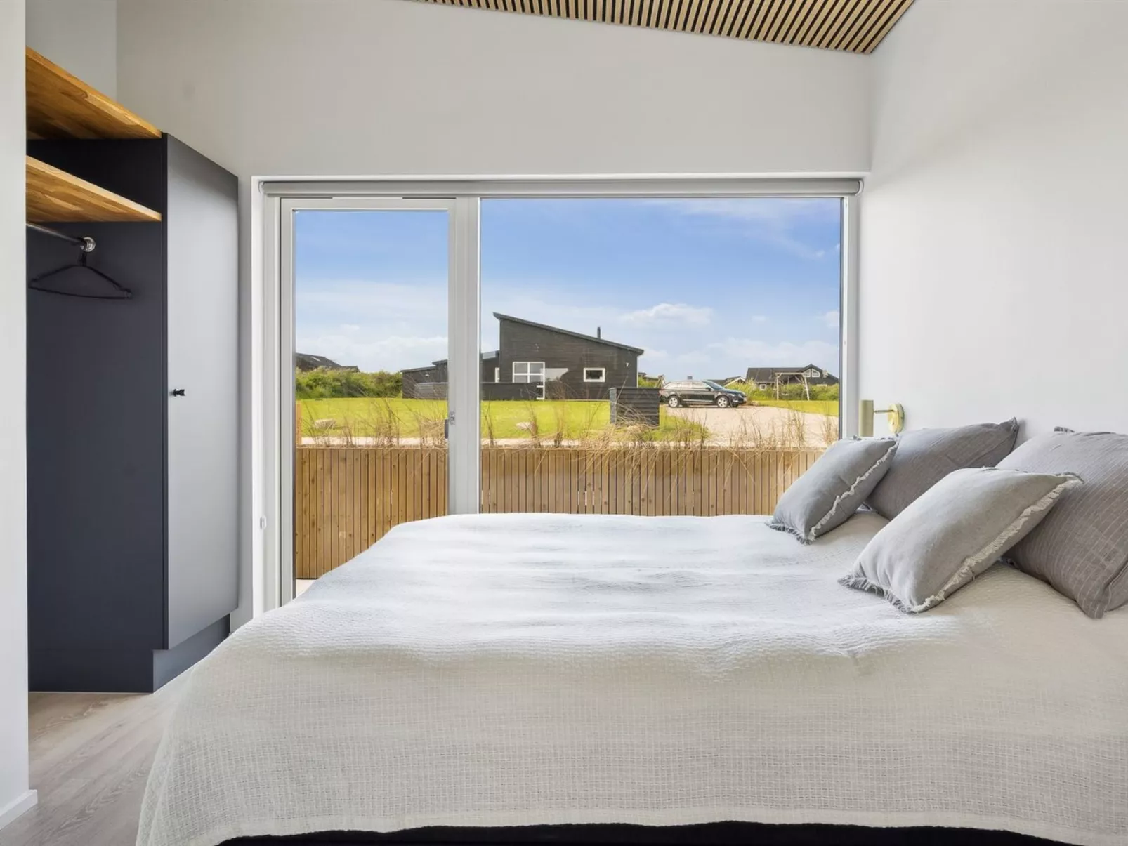 "Lyder" - 400m from the sea-Binnen