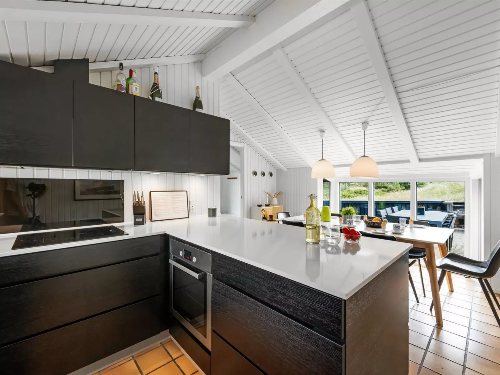 "Emin" - 700m from the sea-Binnen