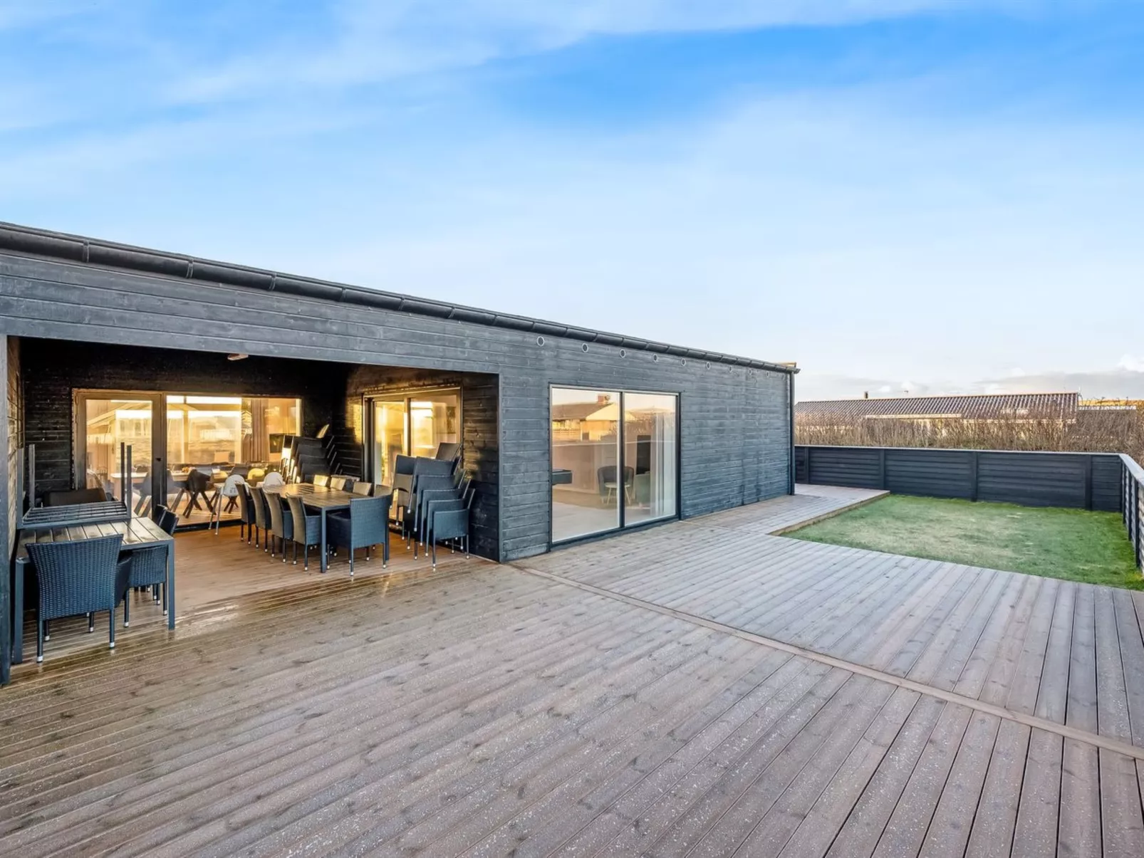 "Marius" - 400m from the sea-Buiten