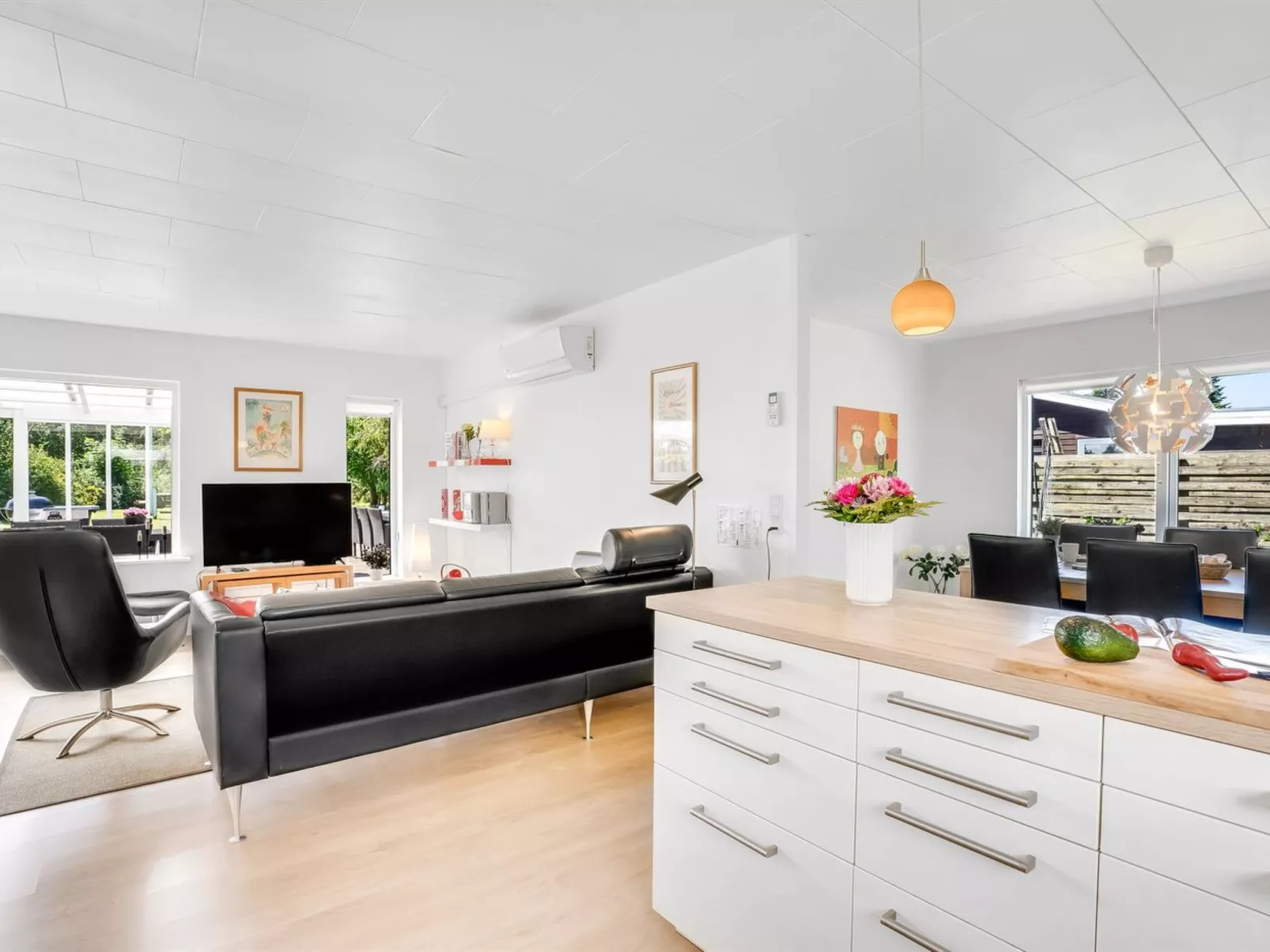 "Ansine" - 500m from the sea-Binnen