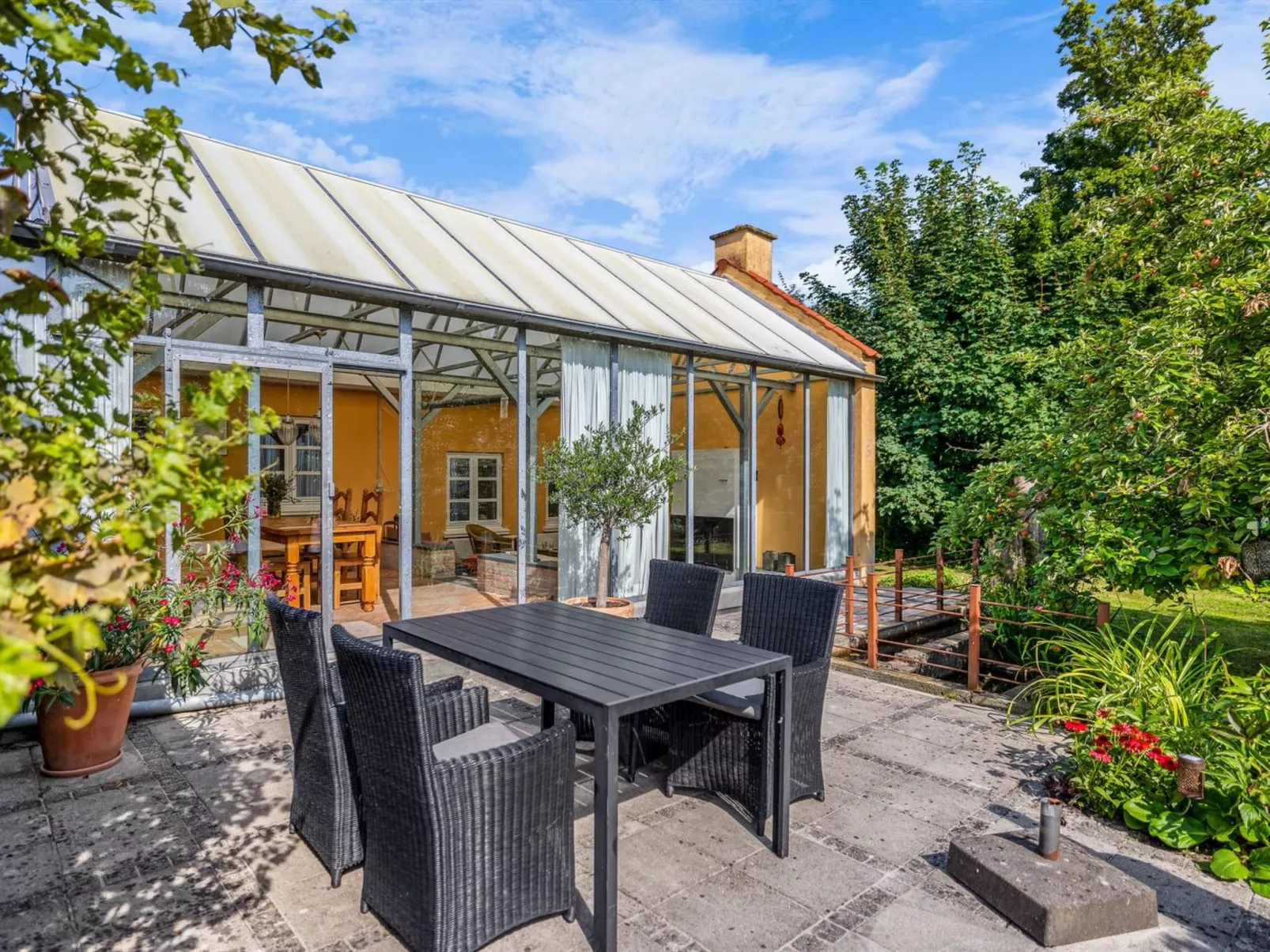 "Huno" - 2km from the sea-Buiten