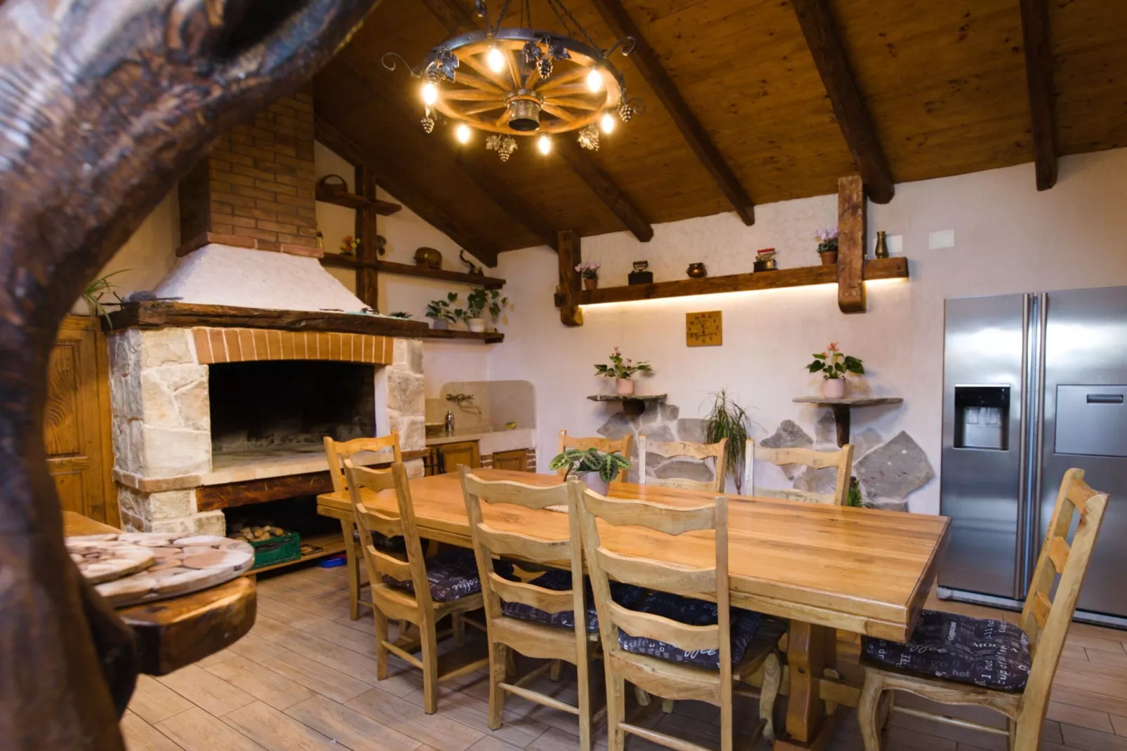 Villa Falcon Rook - Four-Bedroom Villa with Terrace and Swimming Pool