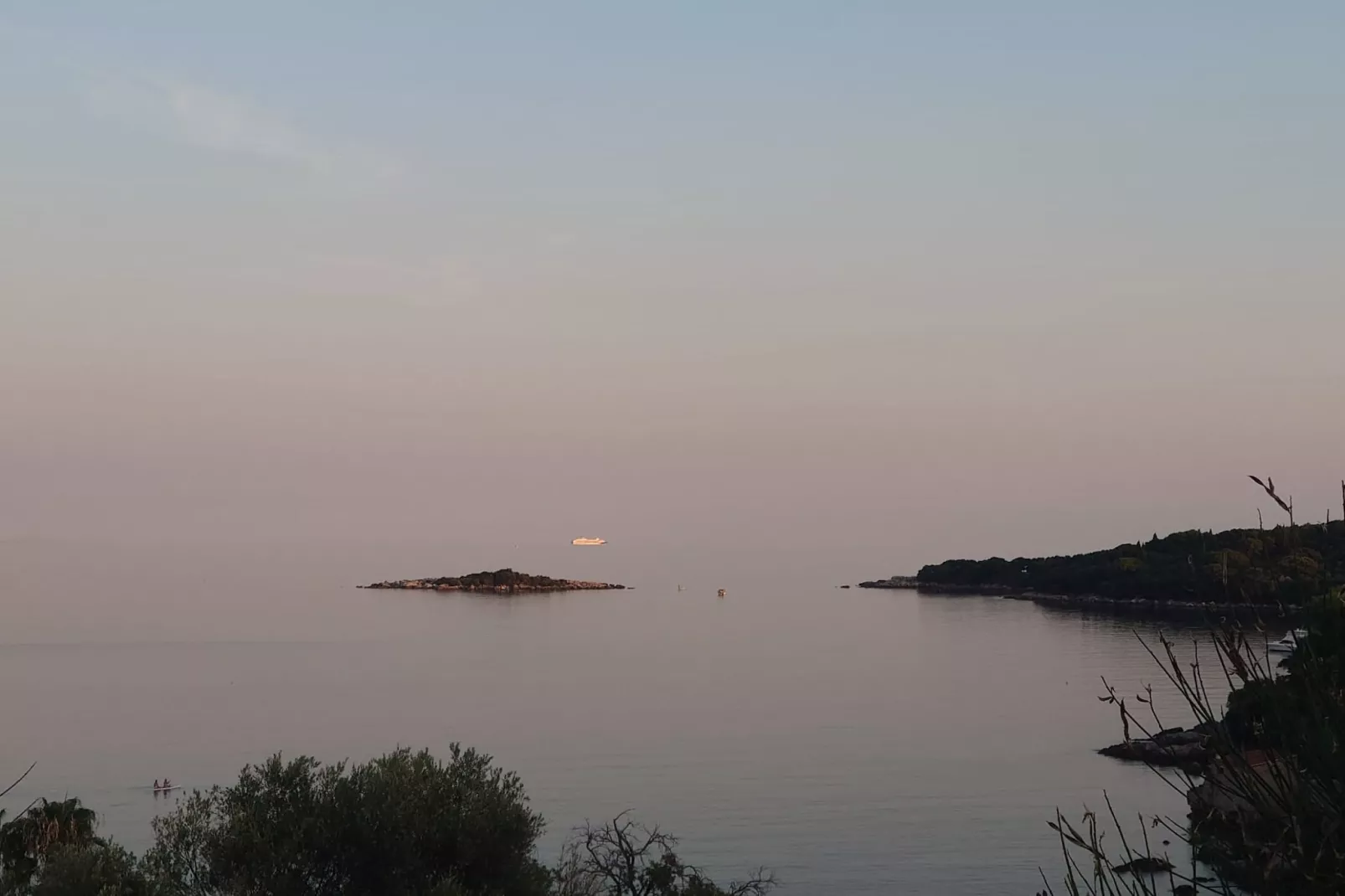 Villa Peragić - Triple Room with Balcony-Uitzicht