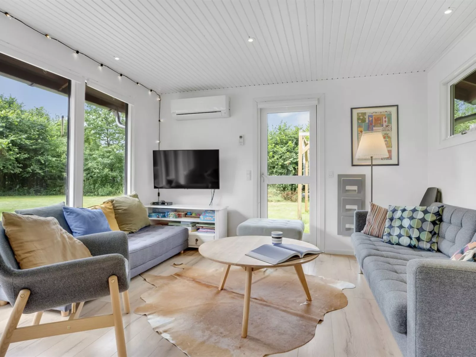 "Vickie" - 600m from the sea-Binnen