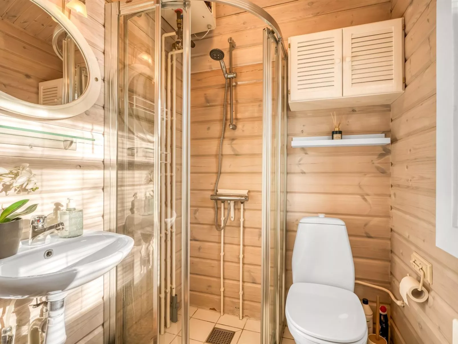 "Gretha" -  from the sea-Binnen