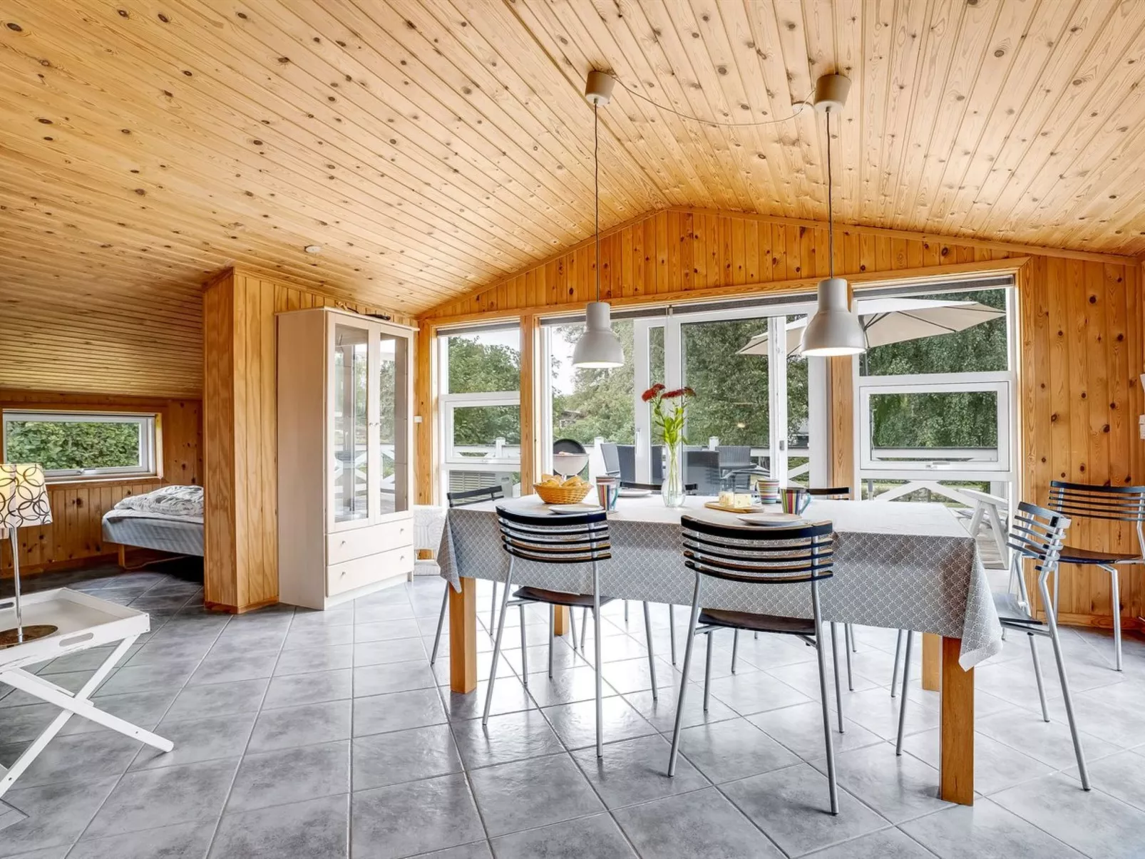 "Hansiane" - 80m from the sea-Binnen