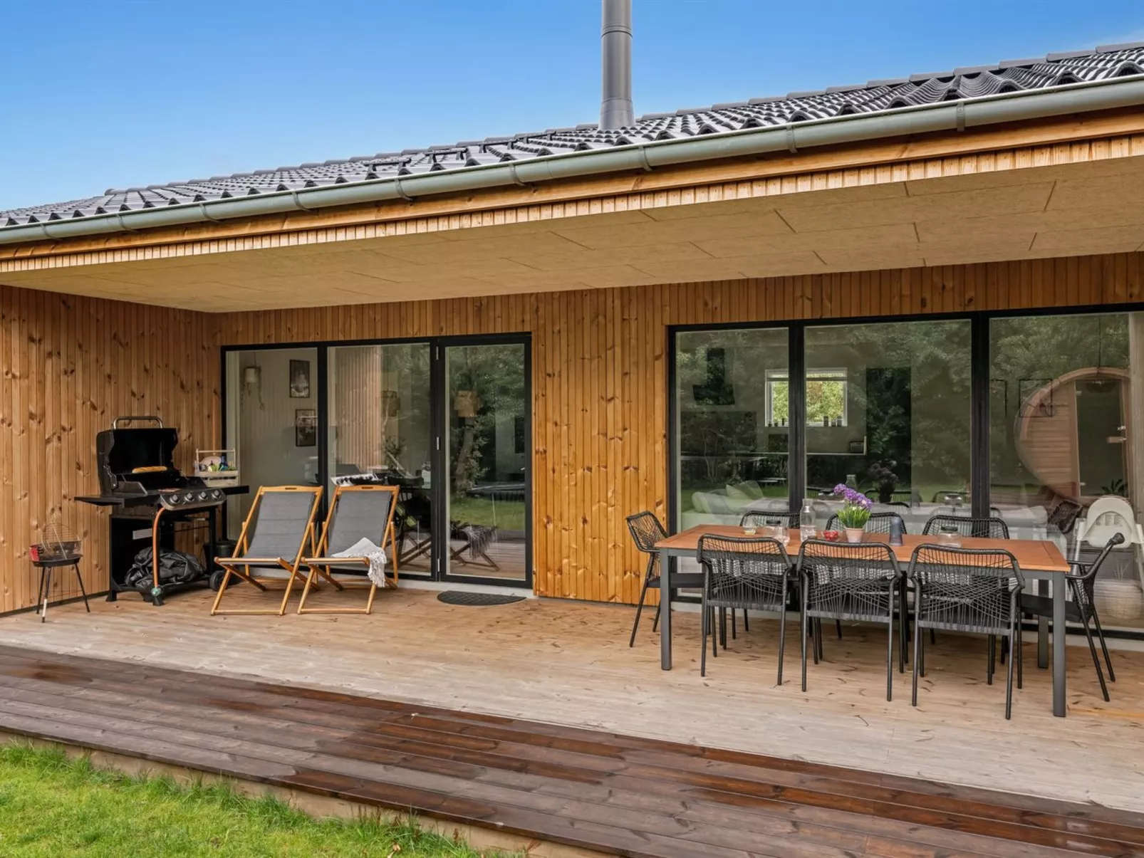 "Liutulf" - 350m to the fjord-Buiten