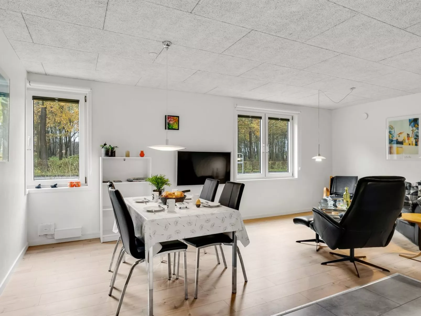 "Kamp" - 1km to the fjord-Binnen