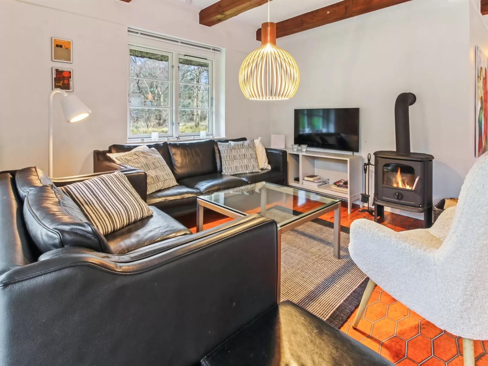 "Einari" - 1.2km from the sea-Binnen