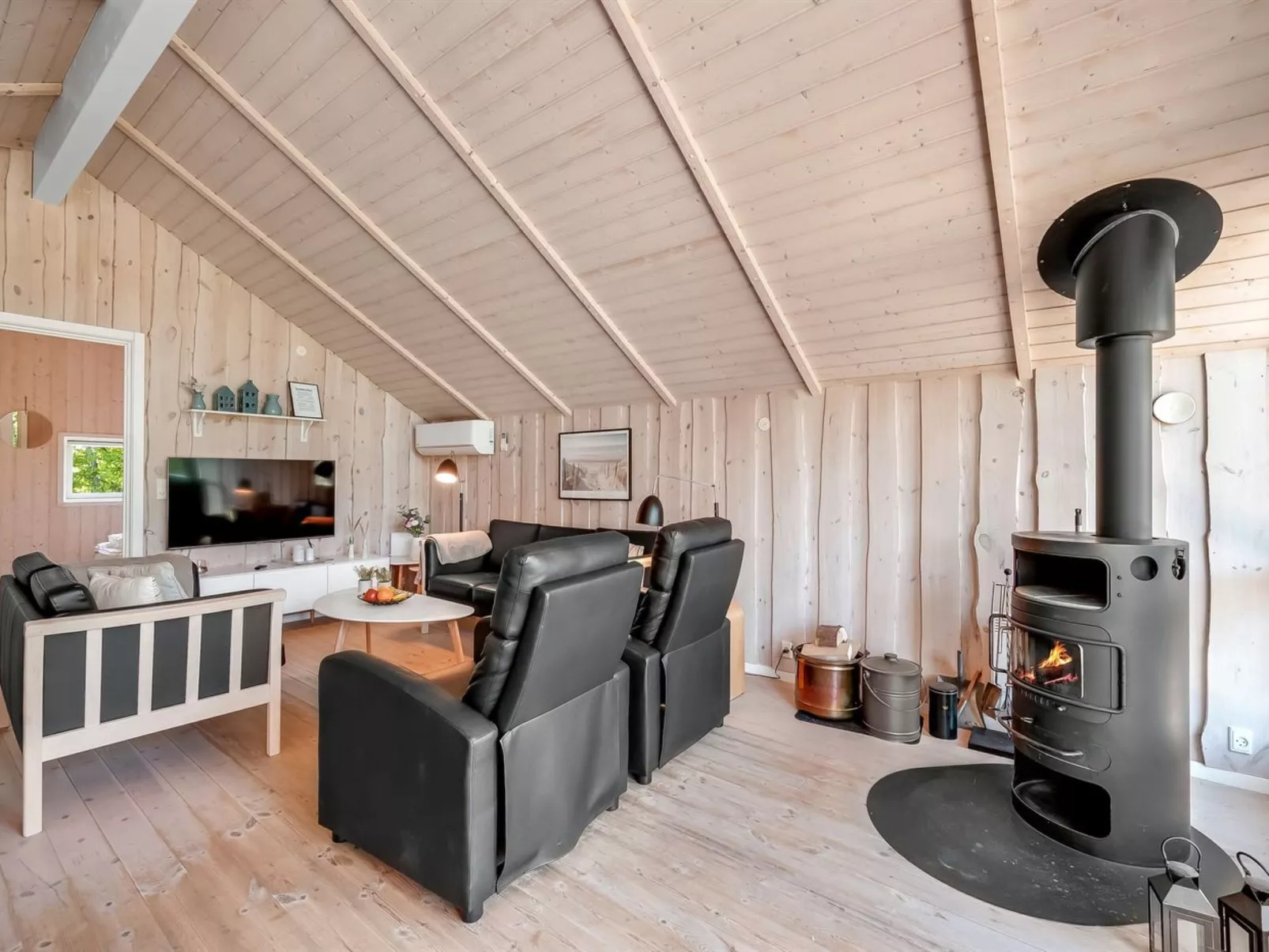 "Kuisma" - 1.1km to the fjord-Binnen