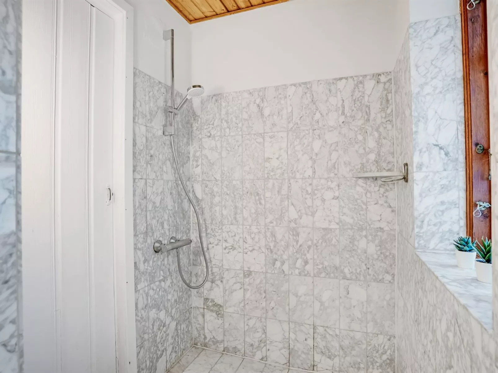 "Star" - 200m to the fjord-Binnen